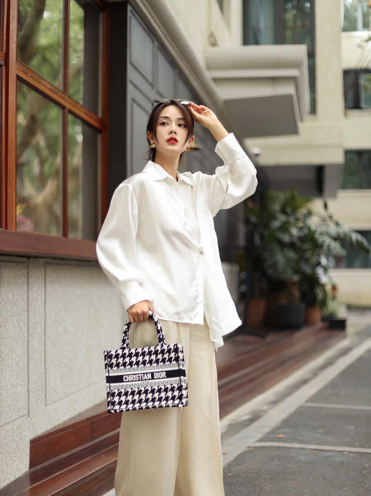 迪D家-最新款 Tote 黑白千鳥格 小號