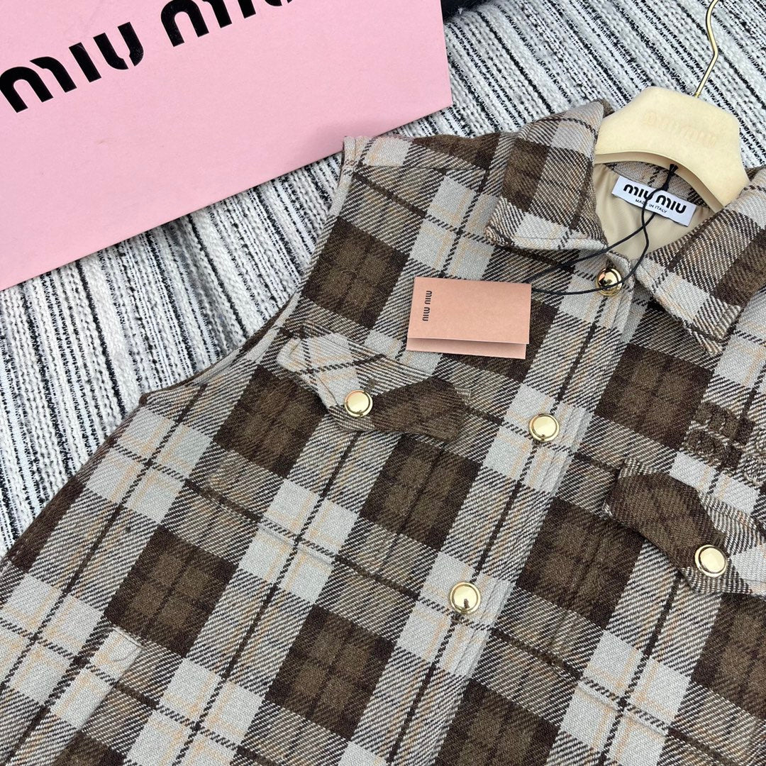 穆M家-2404 新款格紋翻領馬甲外套