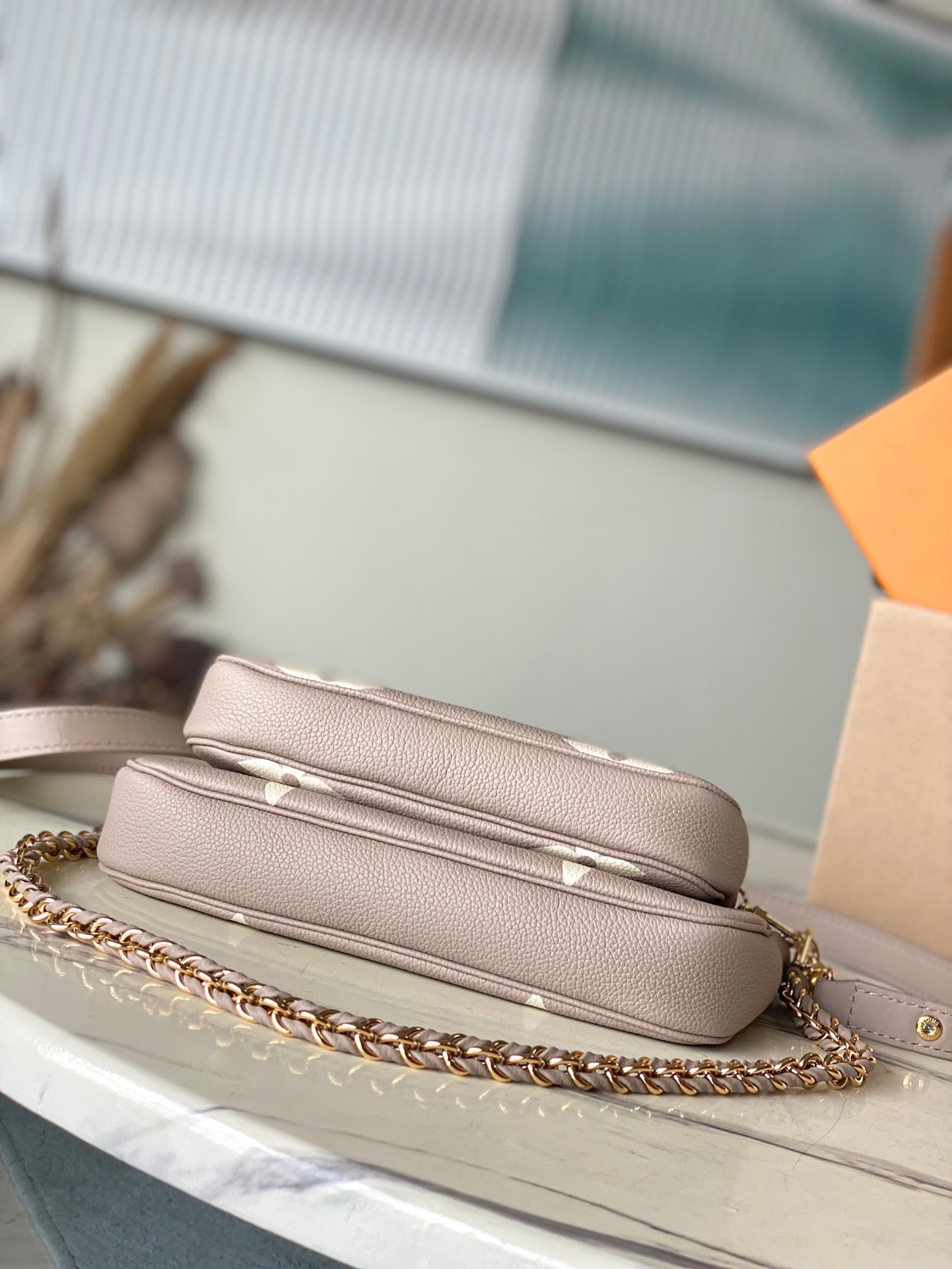 M80399 路L家-Multi Pochette Accessories 手袋 三合一包 杏色