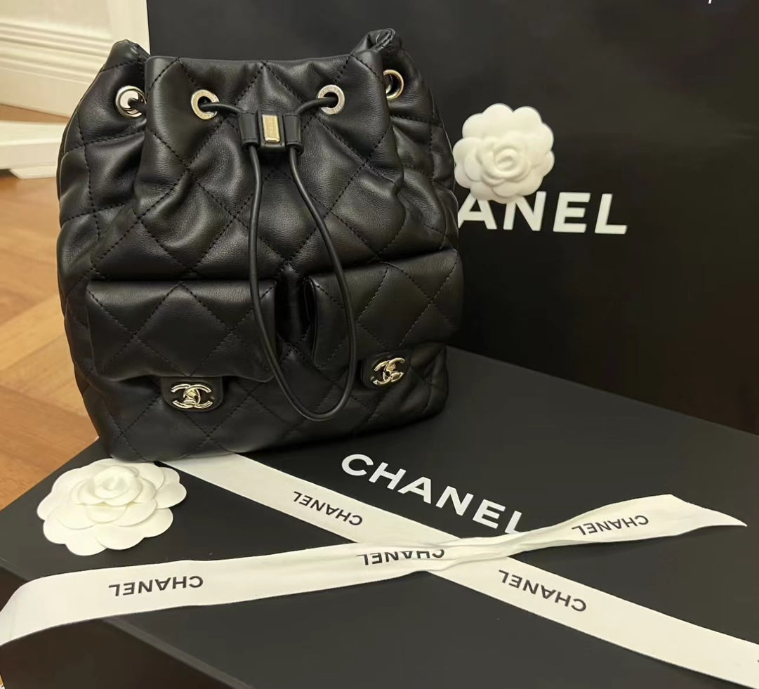 小香家-Chanel 23B 雙肩包背包 黑色