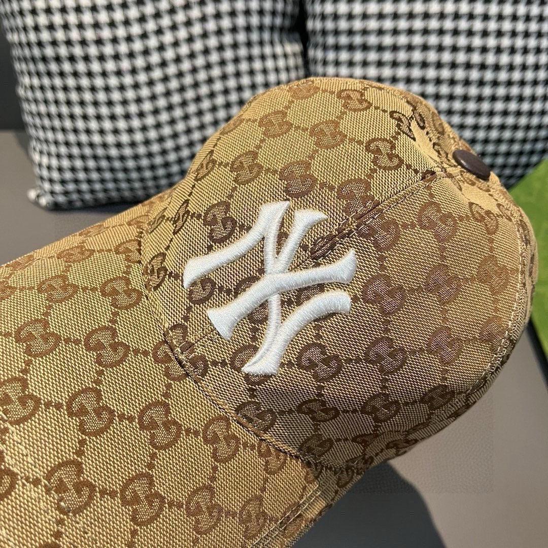 古G家-聯名款NY刺繡棒球帽 卡其色