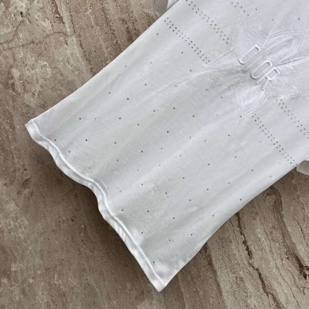 迪D家-2403 刺繡五角星裝飾燙滿鑽設計圓領短袖TEE