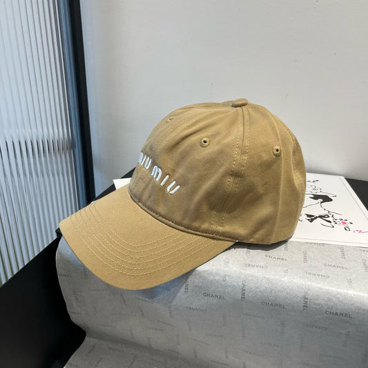 穆m家-刺繡LOGO棒球帽 黃棕色