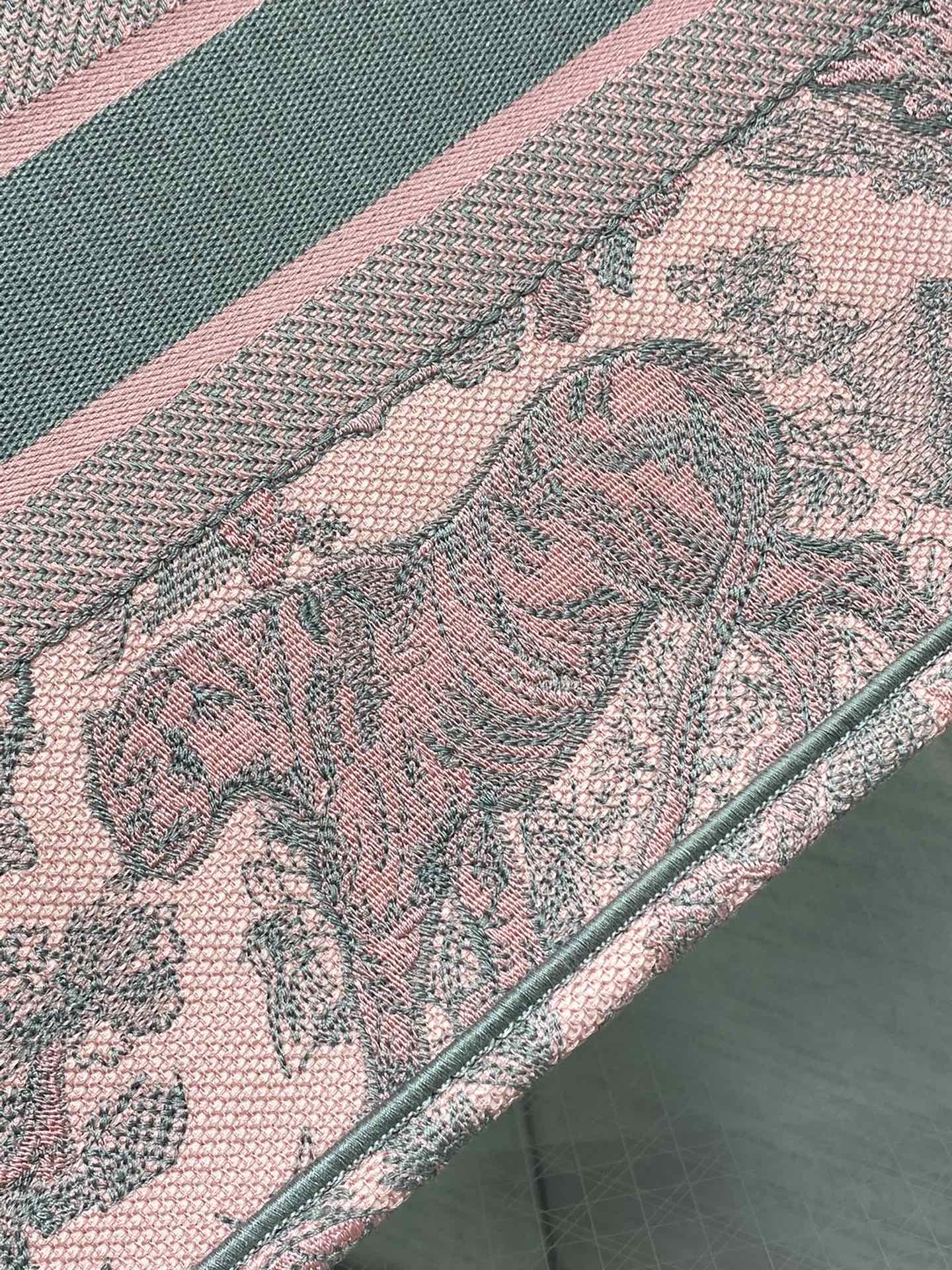 迪D家-Book Tote 2023春夏系列 動物園茹伊灰粉 中號