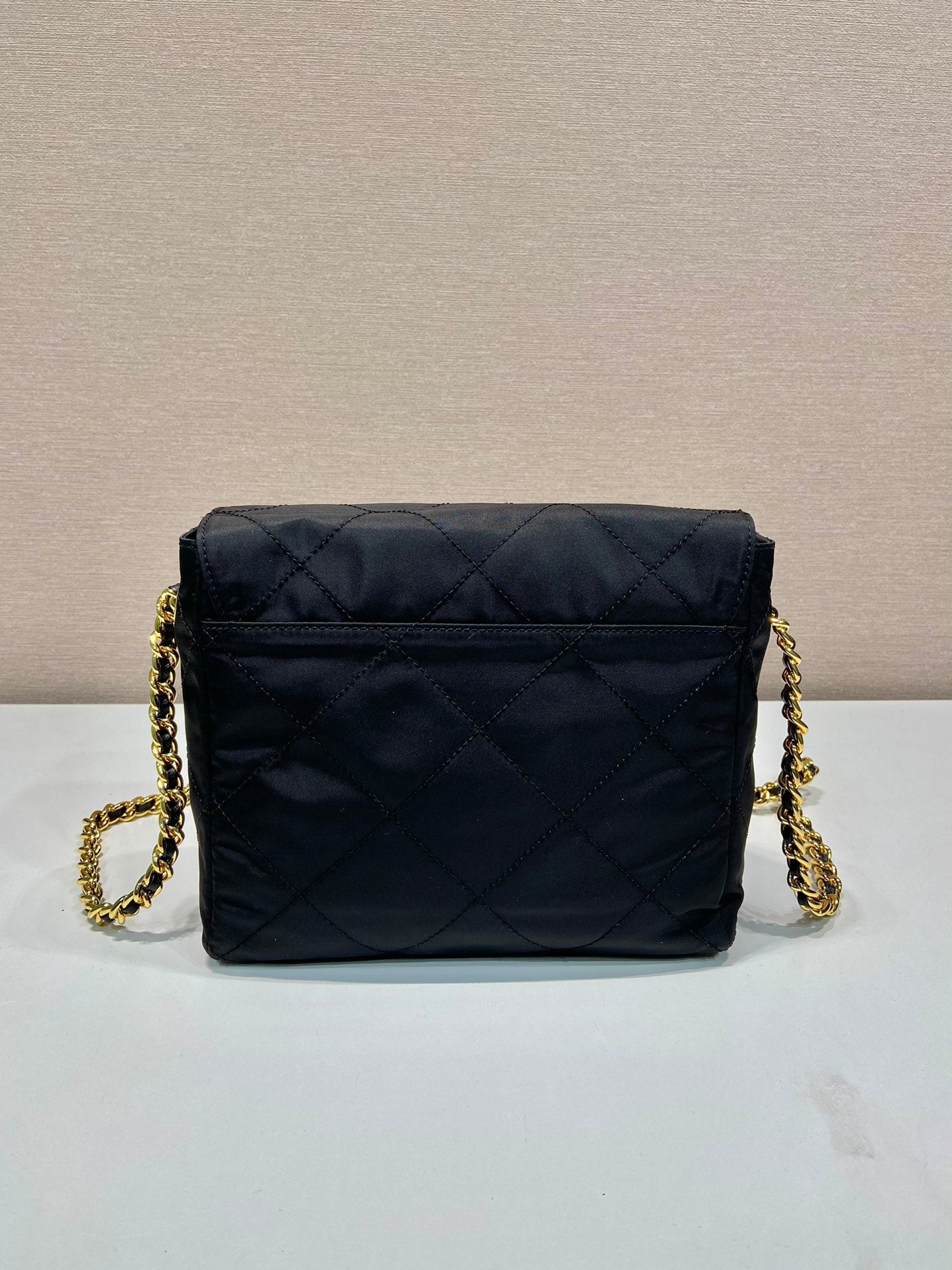 普P家-中古斜背包 黑色大號