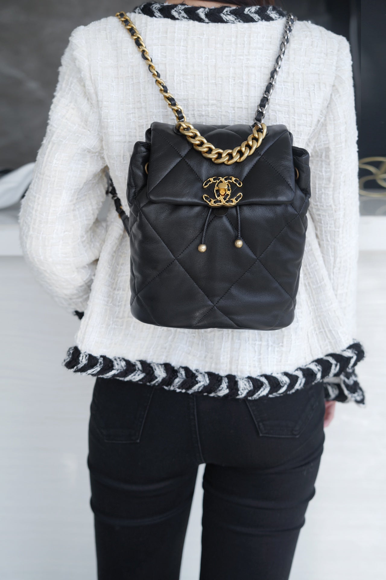 小香家- Chanel 24C 19bag 雙肩後背包 黑色