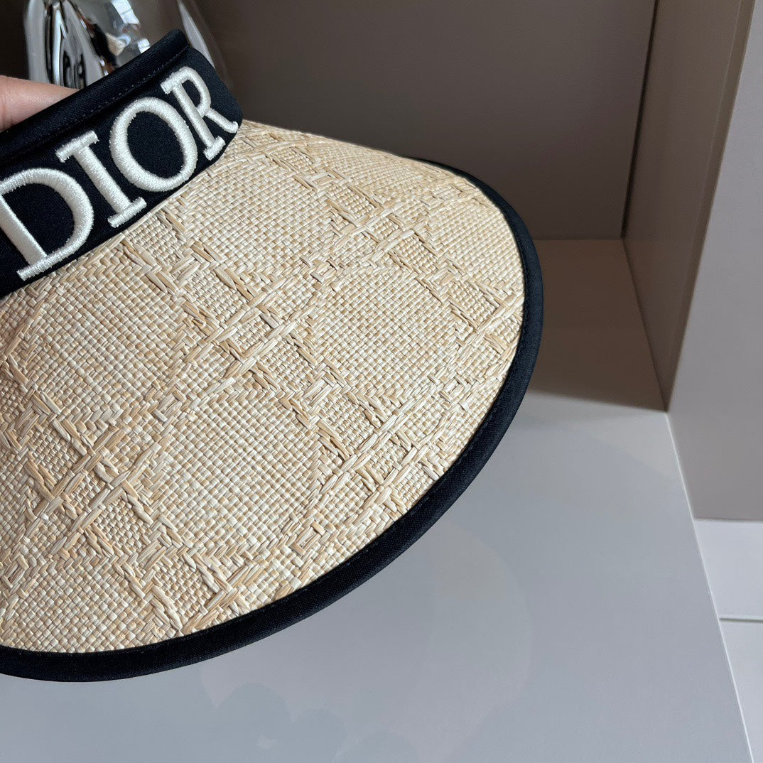 迪D家-刺繡英文字遮陽帽 黑色