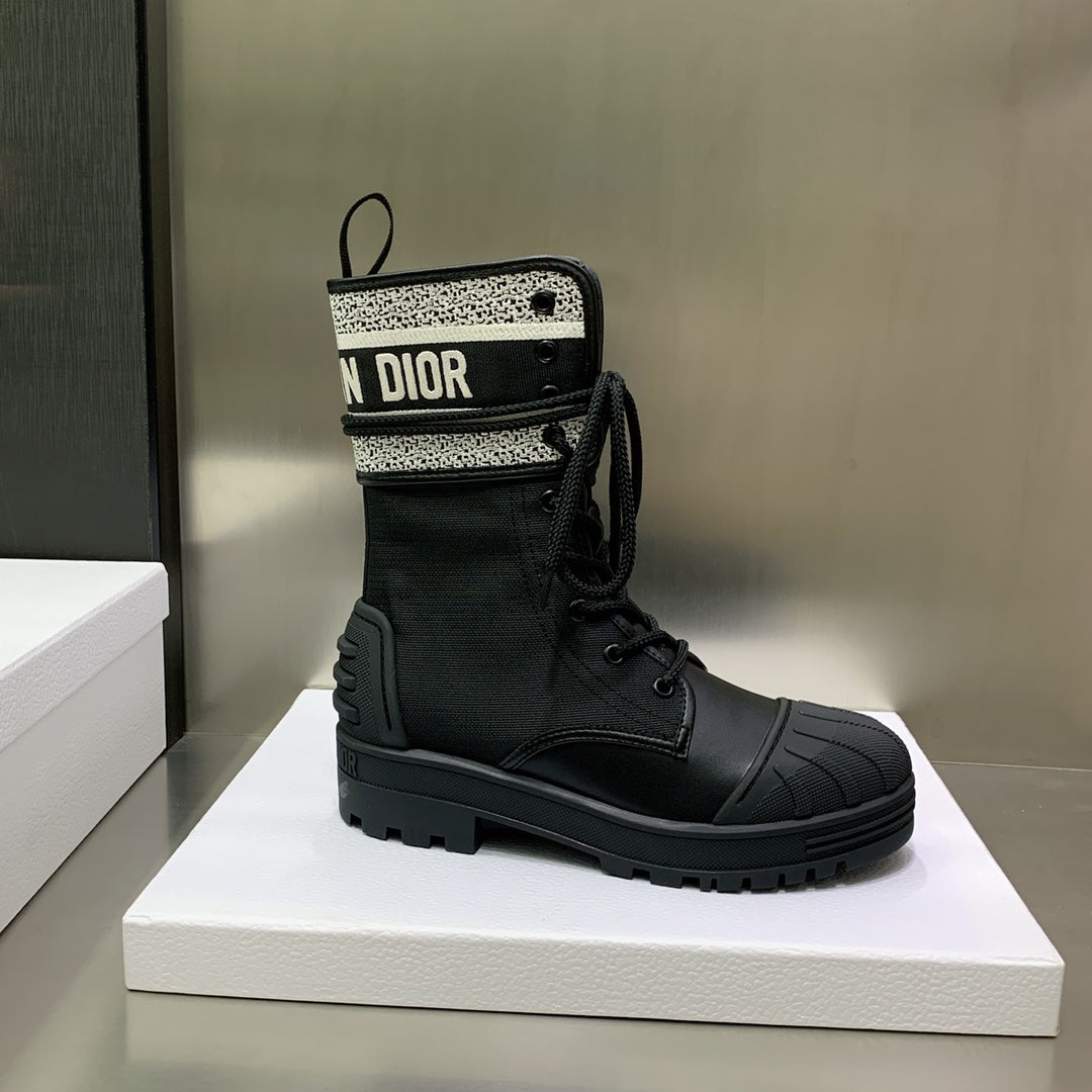 迪D家-D-Major電繡拼色字母logo圓頭馬丁短靴 黑色