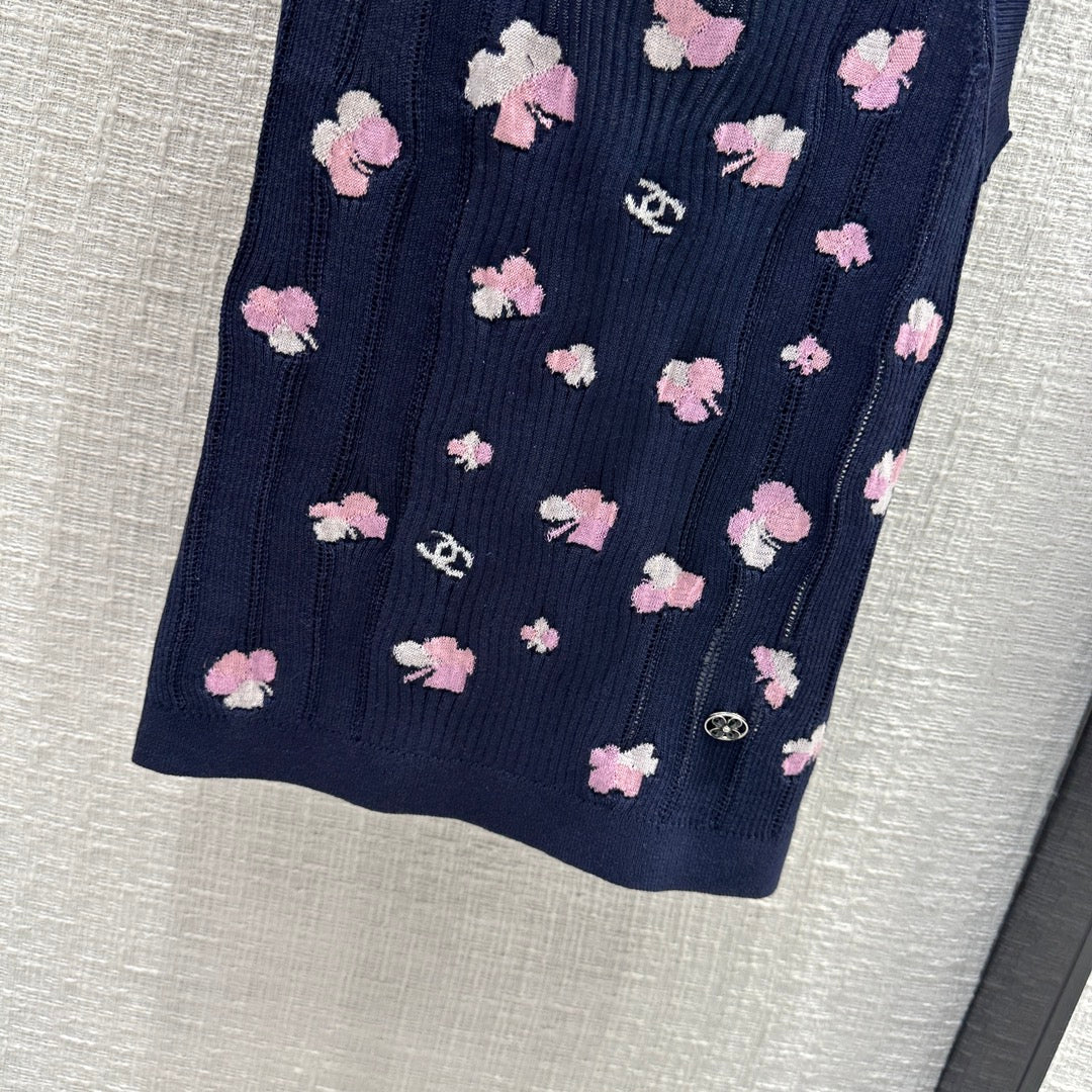 小香家-2403 鏤空坑條針織背心 藍色
