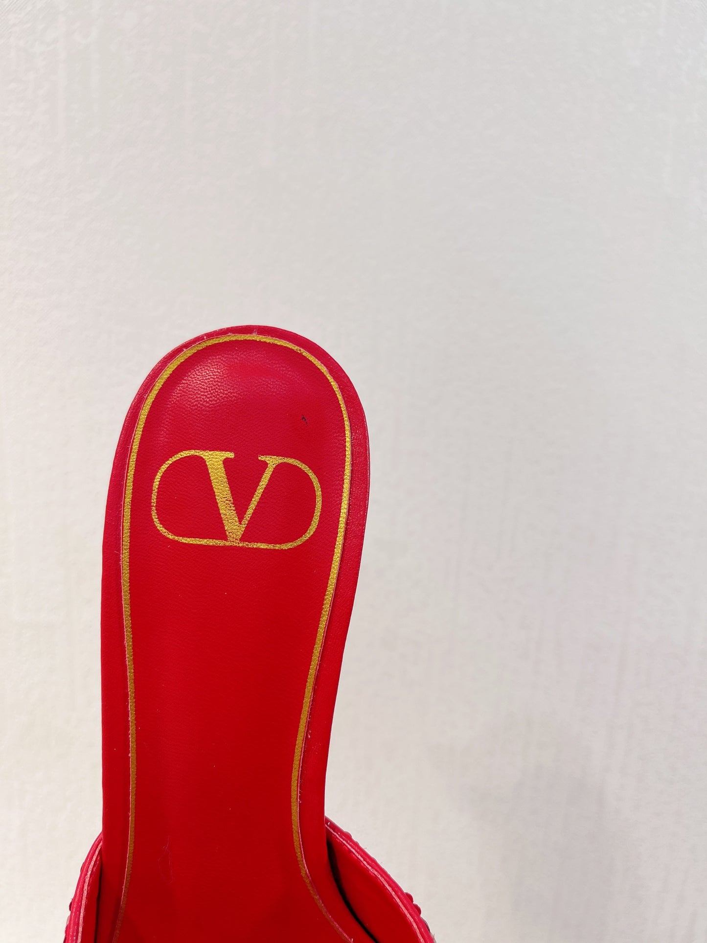 范倫V-2023官網最新 亮面尖頭高跟拖鞋 8CM 紅色