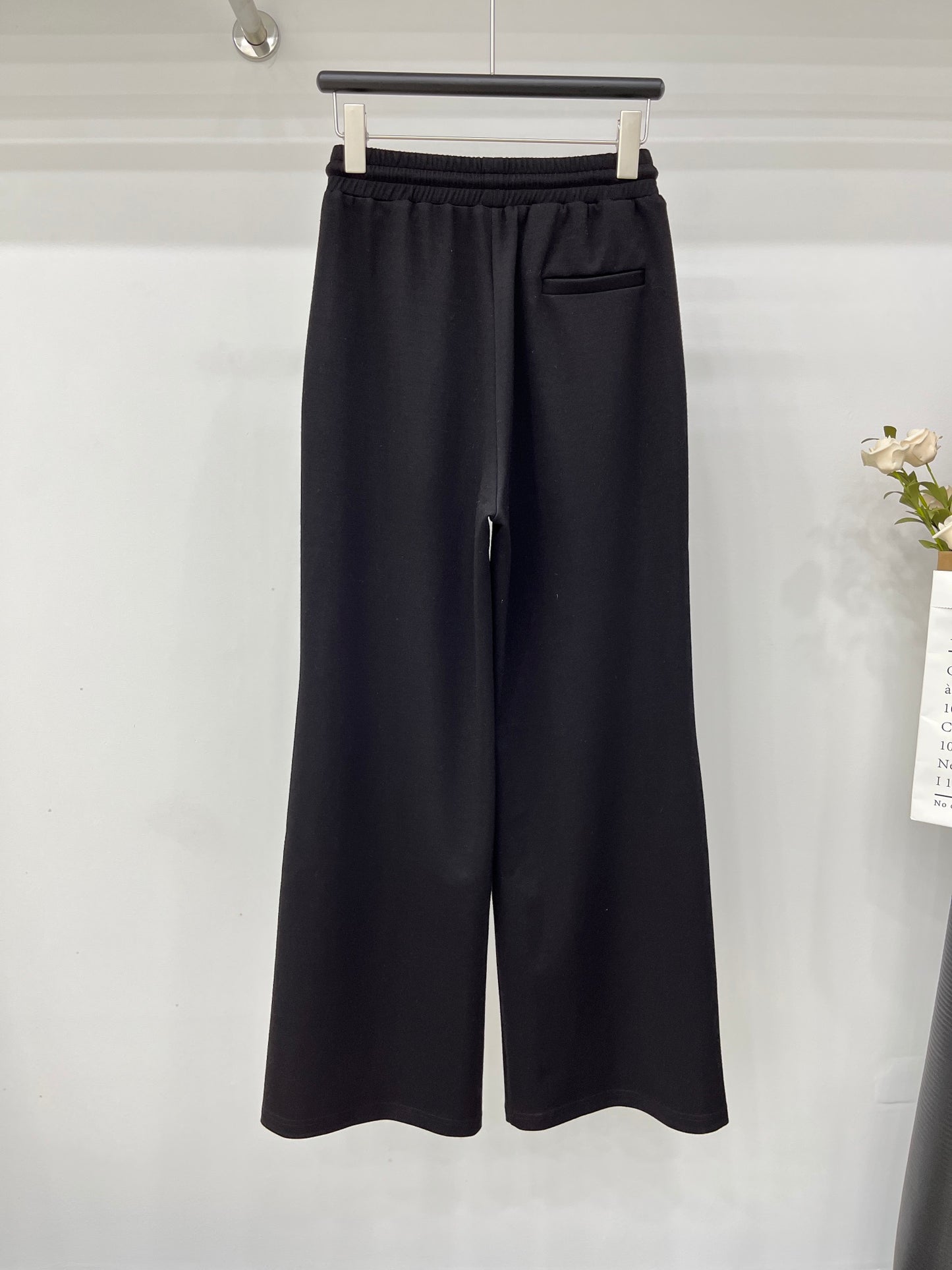 小香家-2403 撞色工藝白沫印花休閒褲 黑色