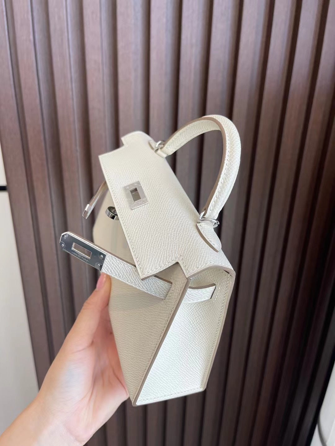 小愛款-Kelly Mini 2代 Epsom 奶昔白 銀扣