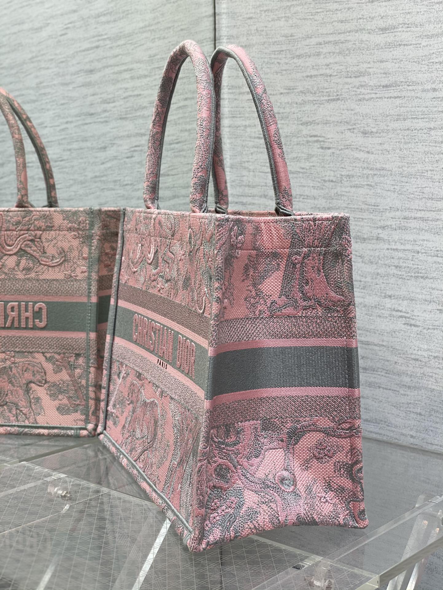 迪D家-Book Tote 2023春夏系列 動物園茹伊灰粉 中號