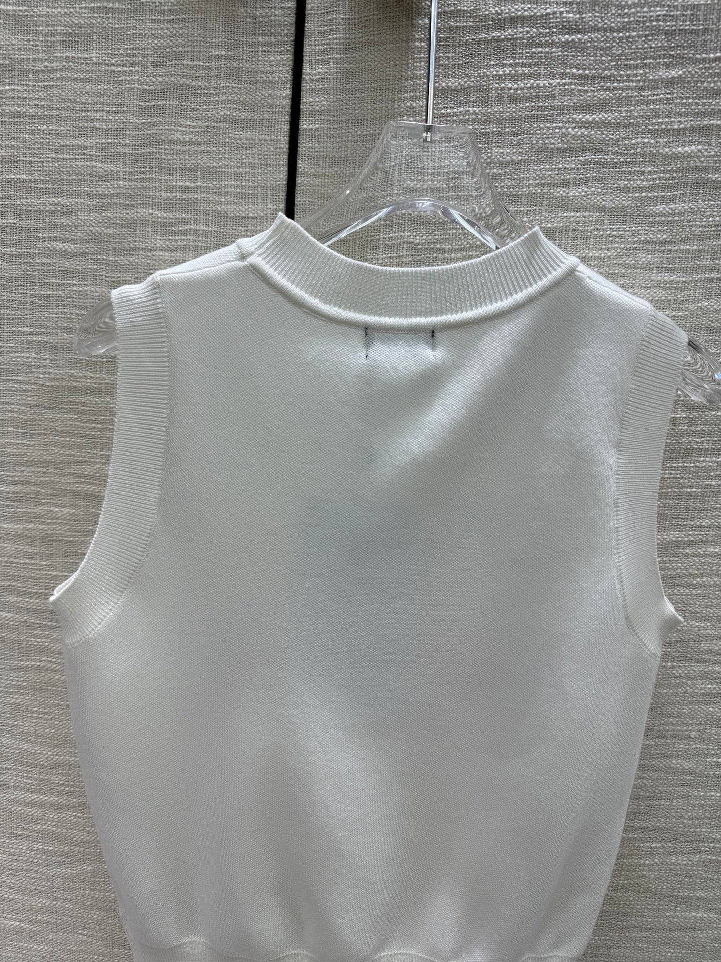 小香家-2403 刺繡針織背心 白色