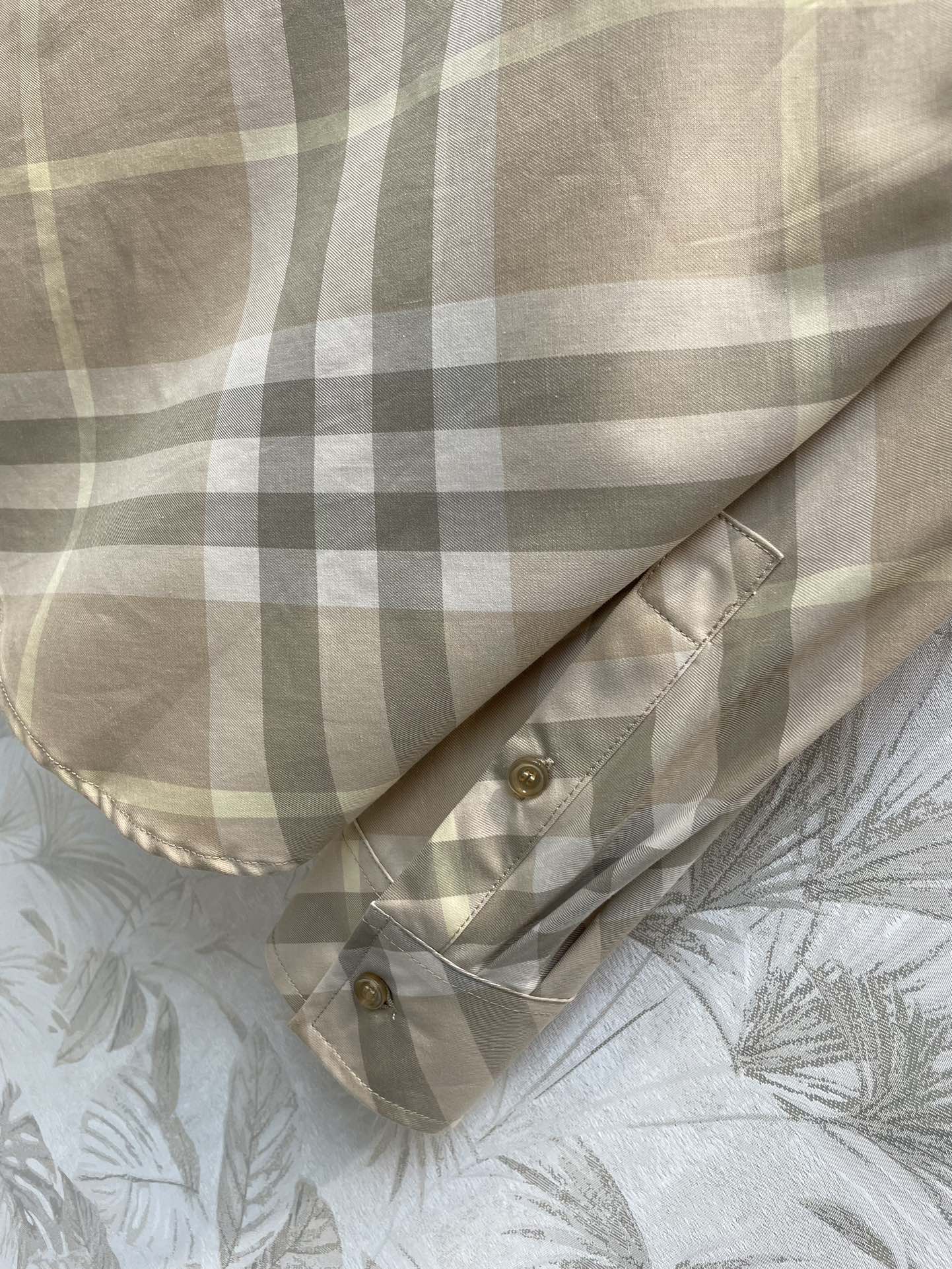 巴B家-2403 男友風經典藍格紋襯衫 男女同款 卡其