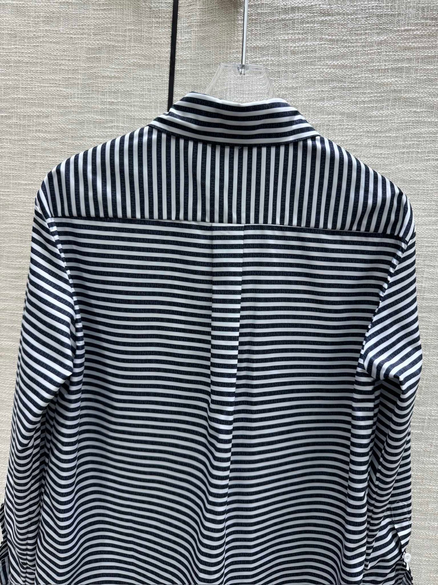 小香家-2403 重工珠片翻領長袖襯衫 藍色