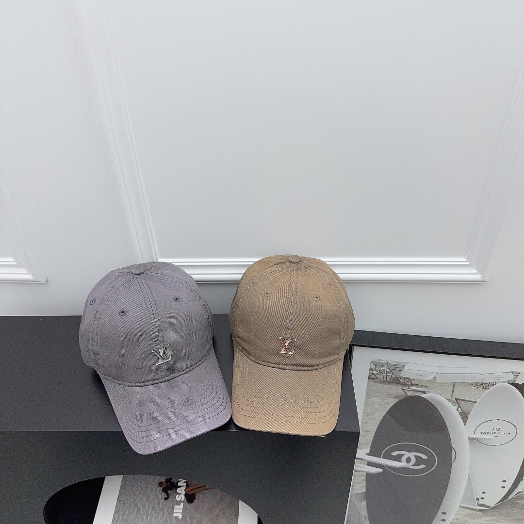 路L家-新款 素色Logo鴨舌帽