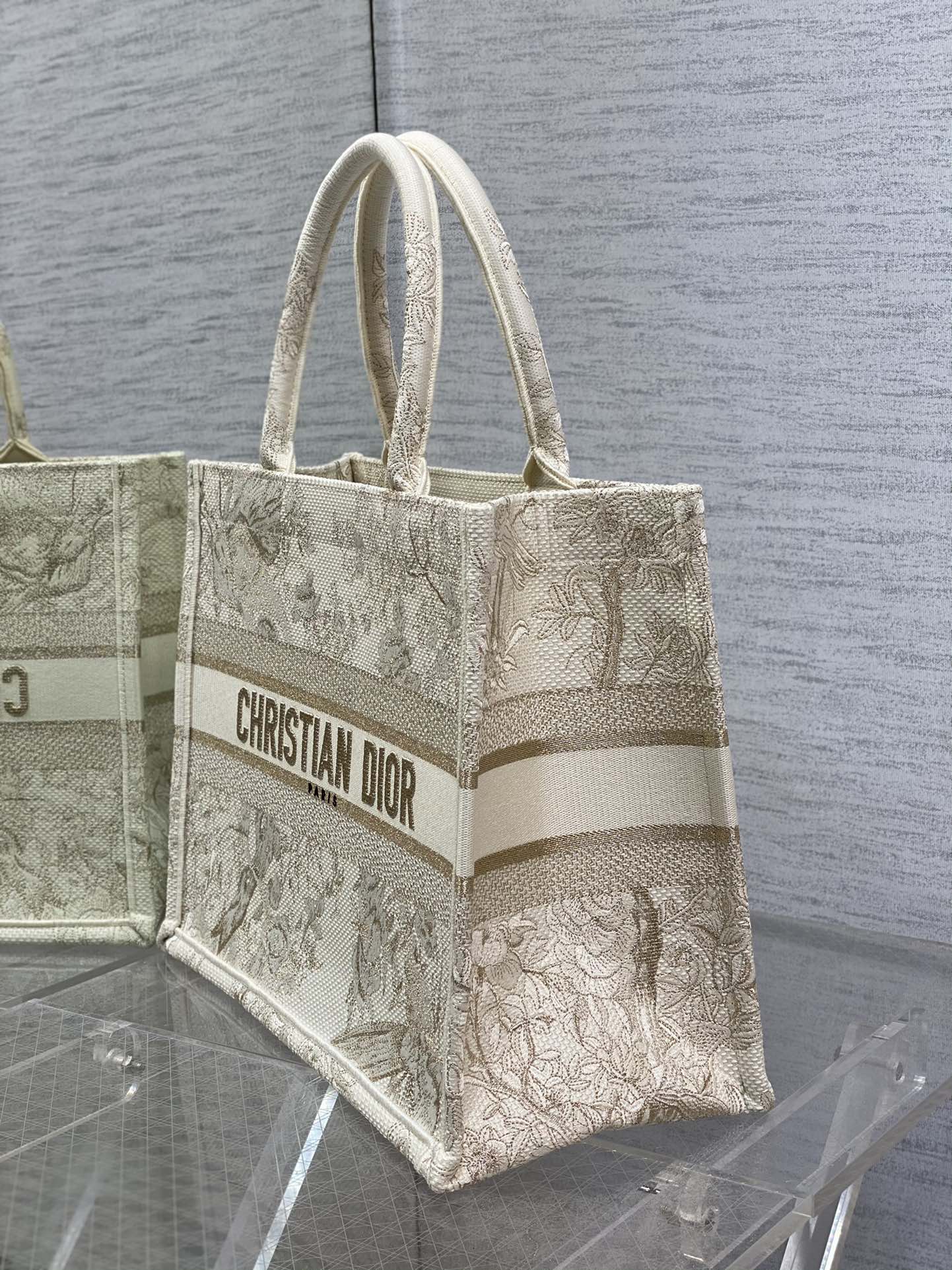 迪D家-BookTote 刺繡手袋 金絲喜鵲冬日花園系列 36x18x28cm