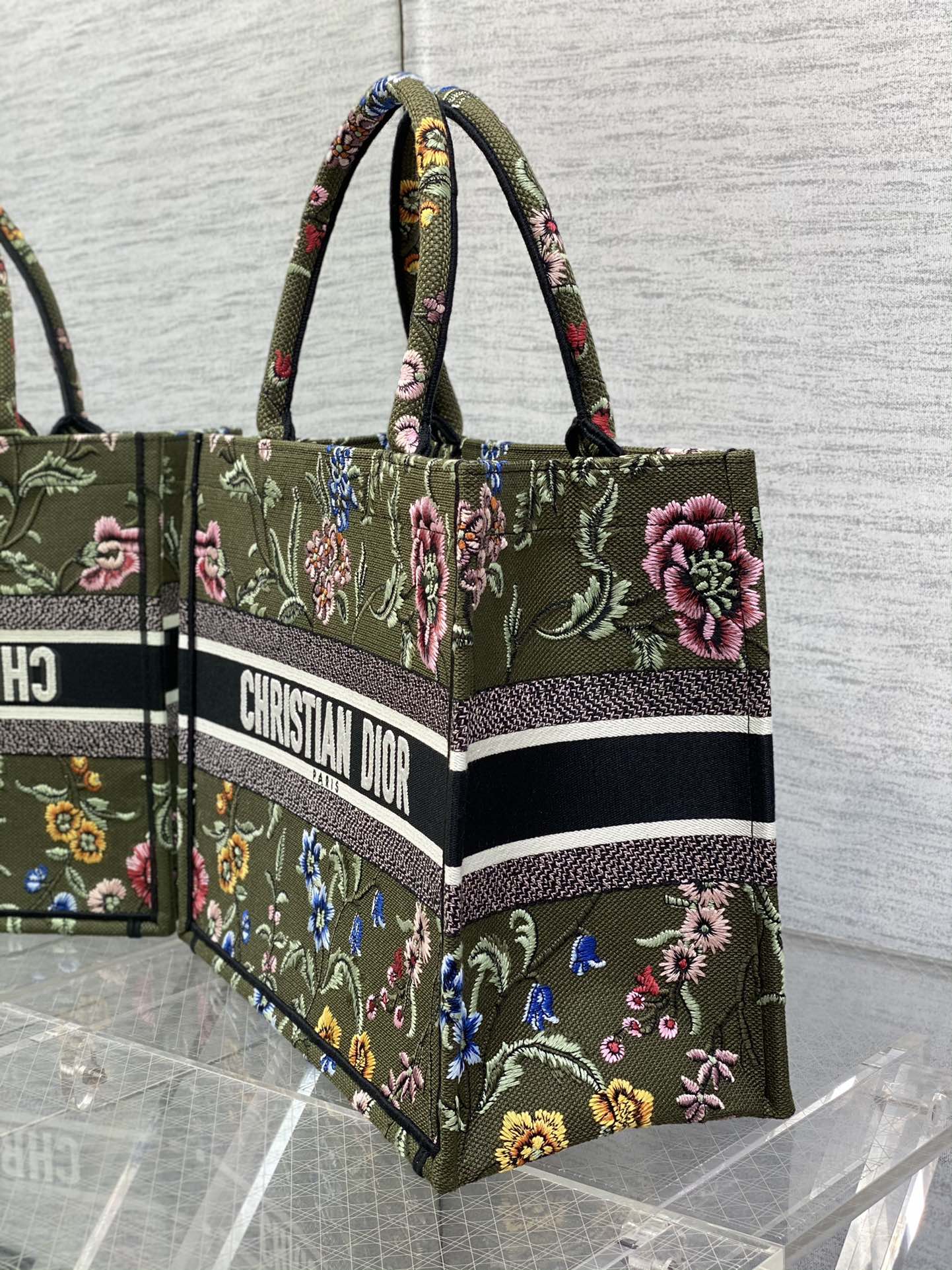 迪D家 Book Tote 刺繡字母軍綠花 中號36.5cm
