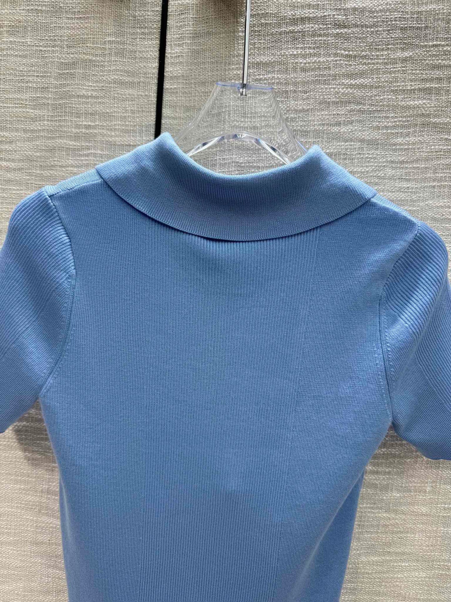 芬F家-2403 24早春最新系列簡約風polo領短袖上衣 藍色
