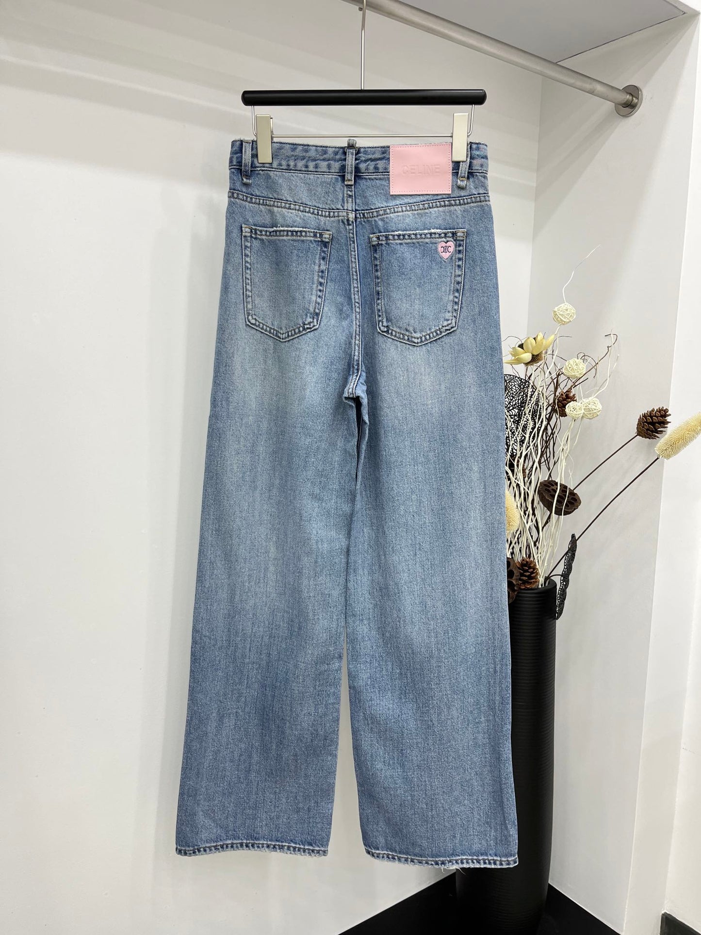賽C家-2404 經典刺繡小標牛仔褲