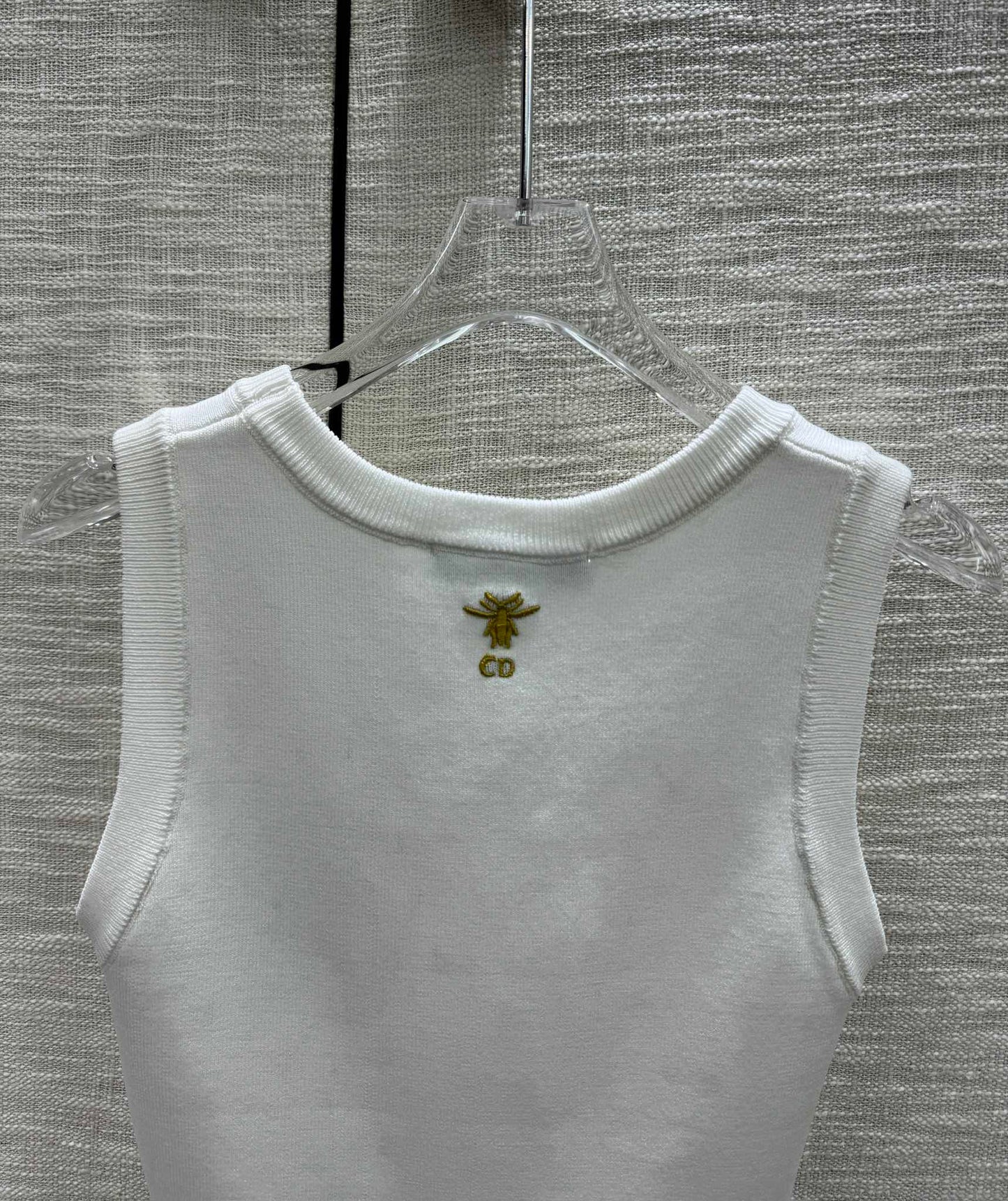 迪D家-2403 刺繡蝴蝶圓領針織背心 白色