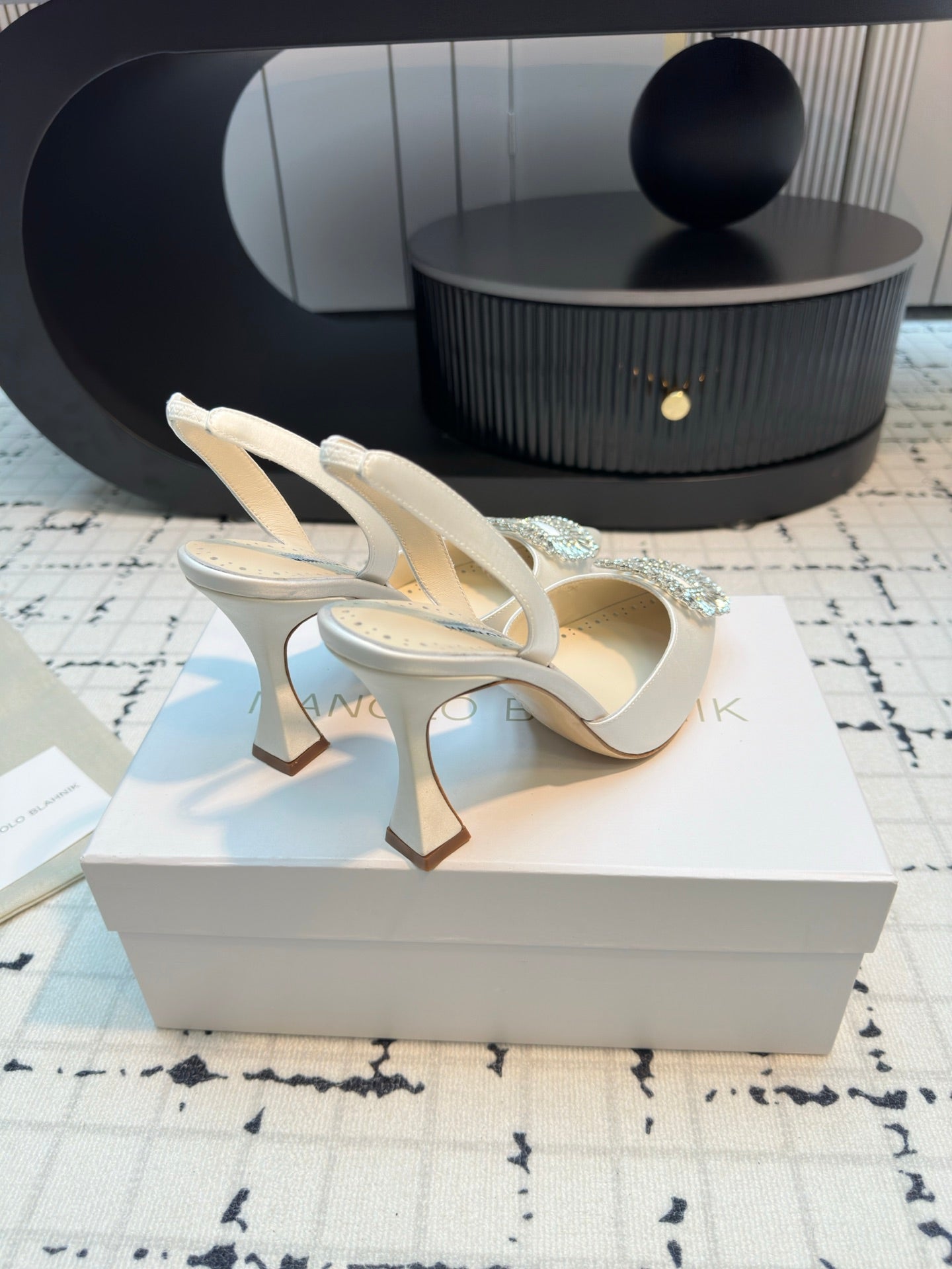 Manolo Blahnik-2024 高跟鞋 白色