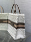 迪D家-Book Tote 2023秋冬毛毛系列 白杏色 大號