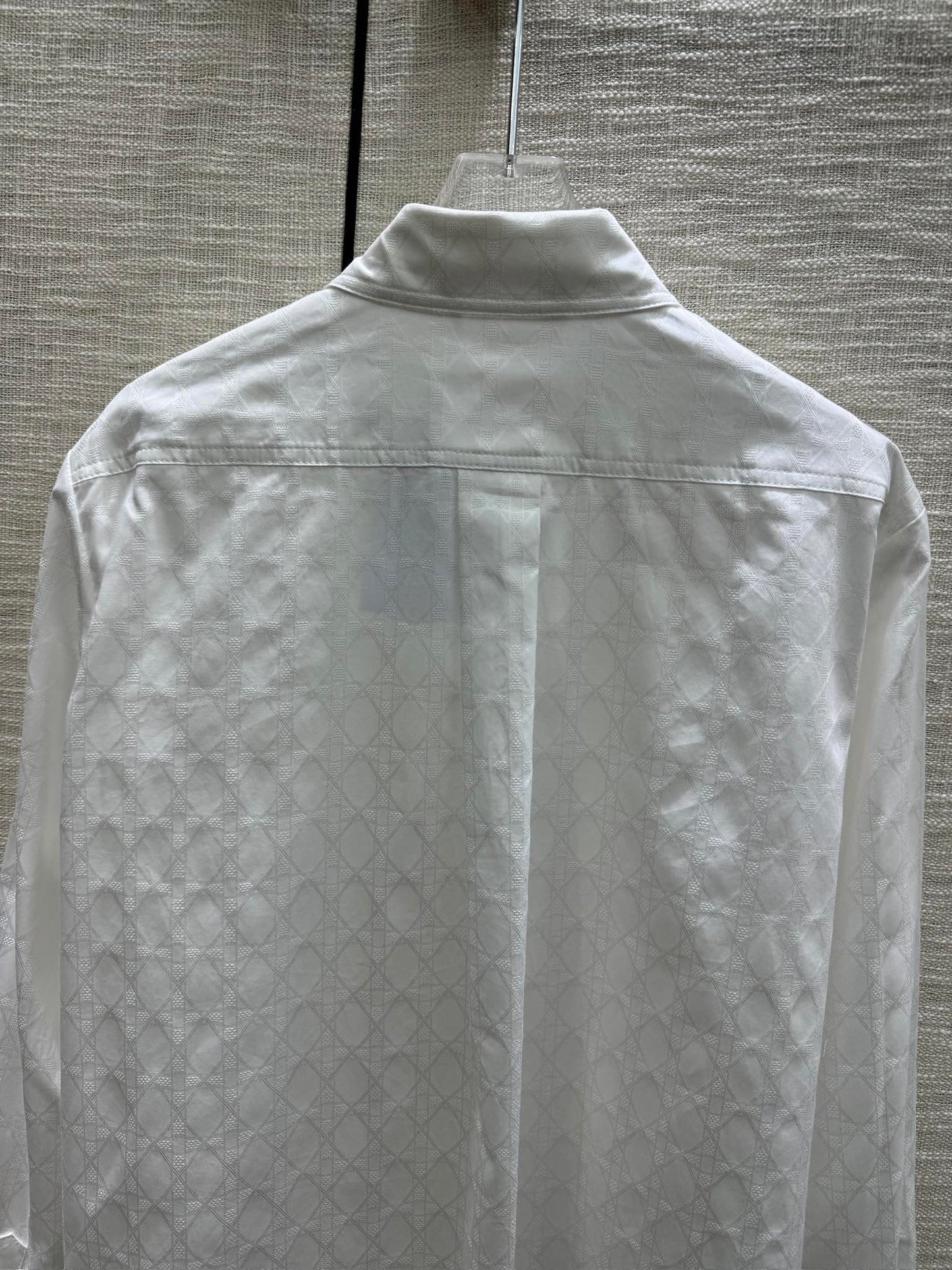 迪D家-2403 藤格暗紋logo長袖襯衫 白色