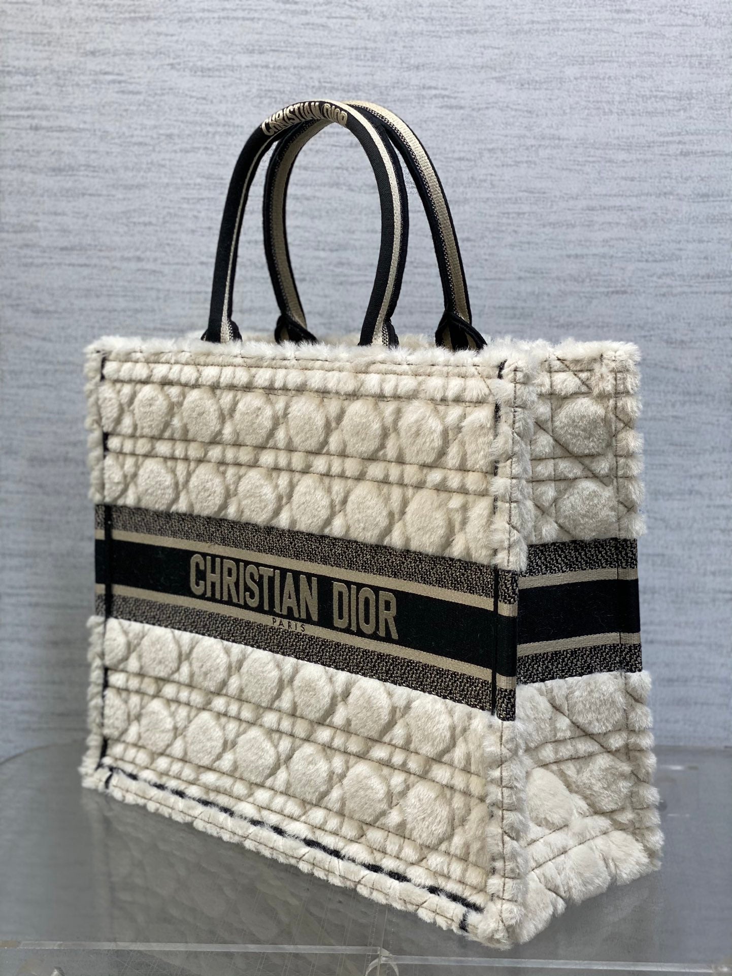 迪D家-Book tote 毛絨白黑色 大號