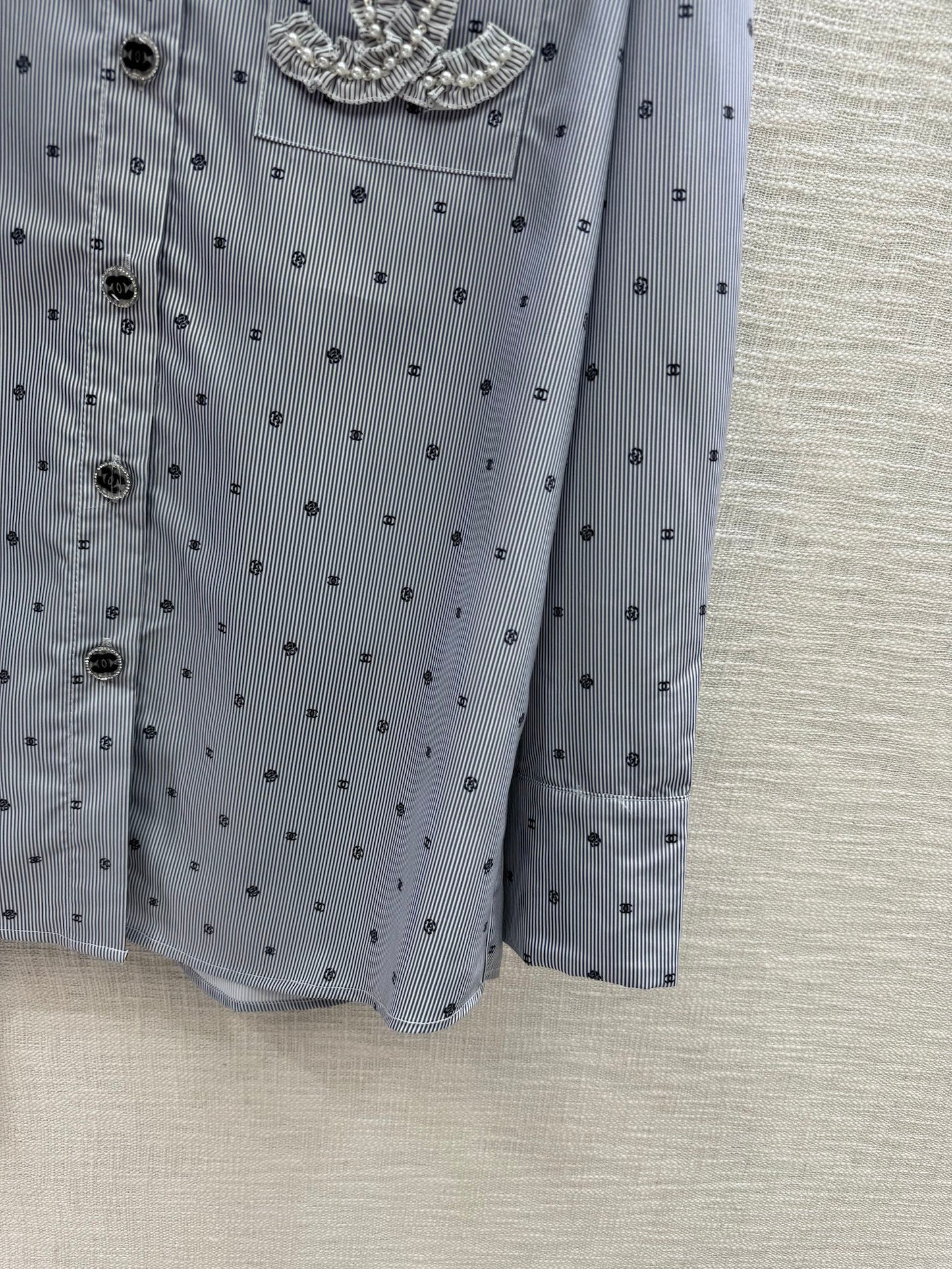 小香家-2403 雙C條紋長袖襯衫