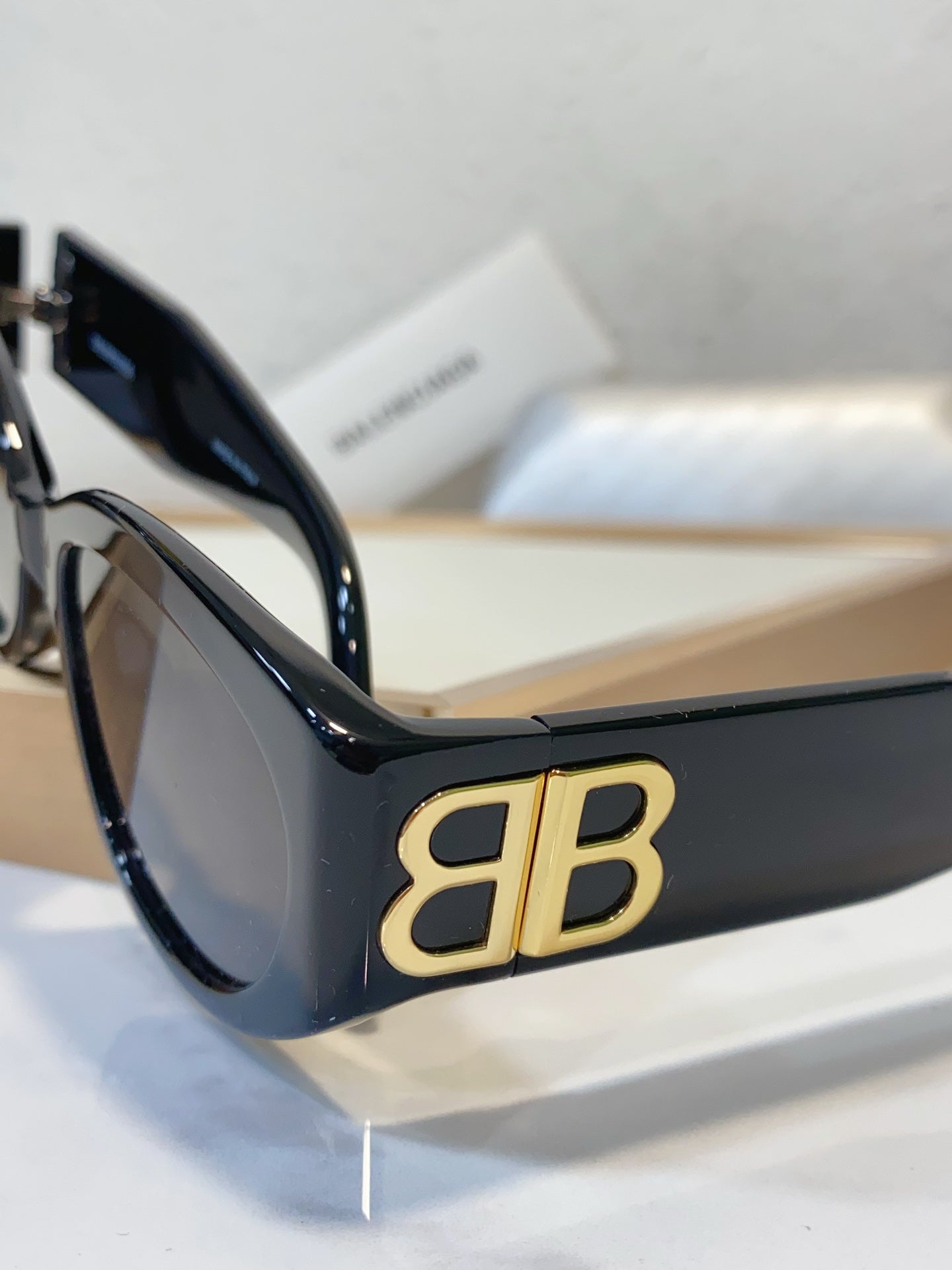巴黎世-墨鏡 BB0324 55口19-135 金邊LOGO