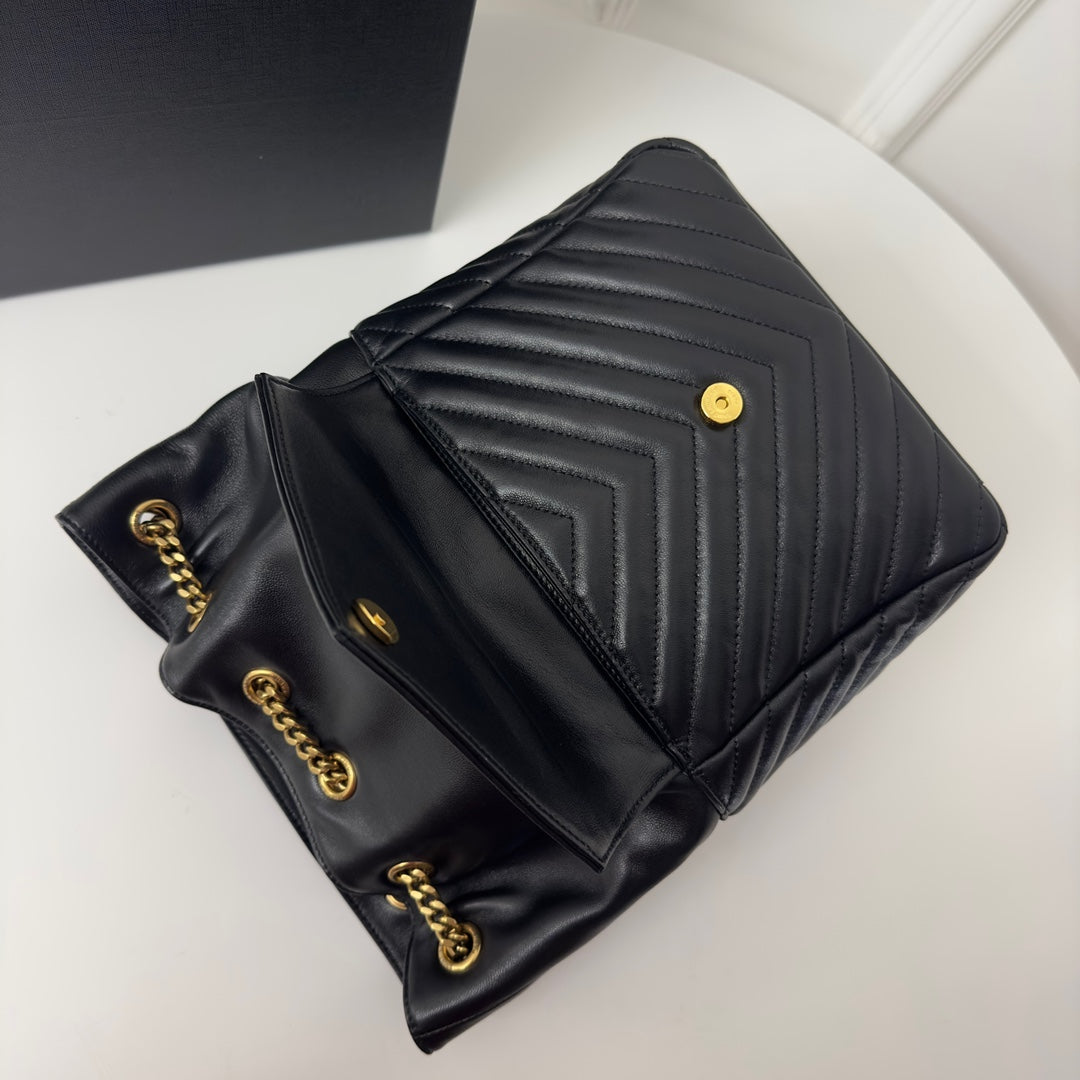 聖Y羅-Joe Backpack 絎縫雙肩包 黑色金扣 29CM