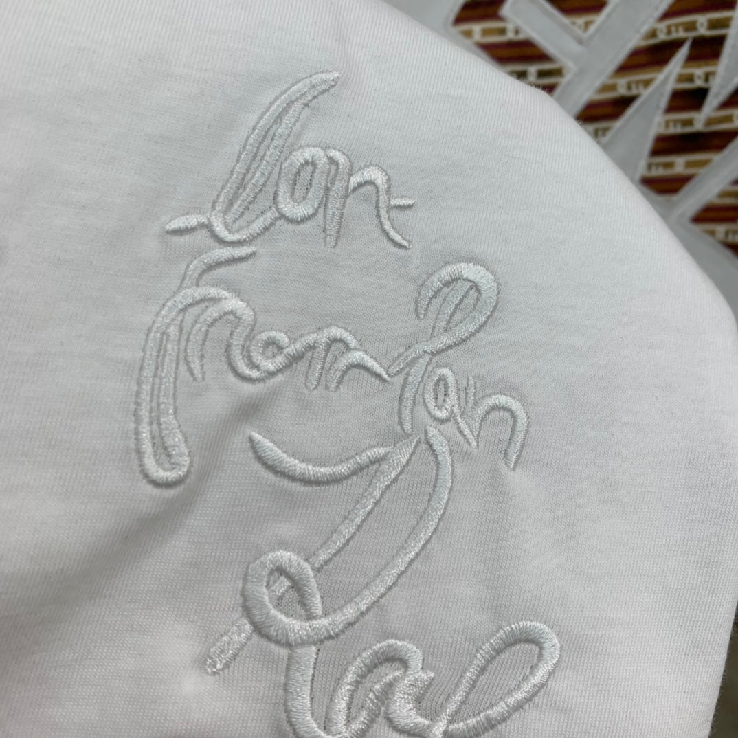 芬F家-2403 24SS春夏新款Logo刺繡圓領短袖TEE 白色