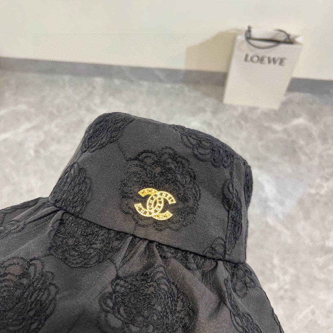 小香家-2024新款刺繡花瓣遮陽帽 黑色