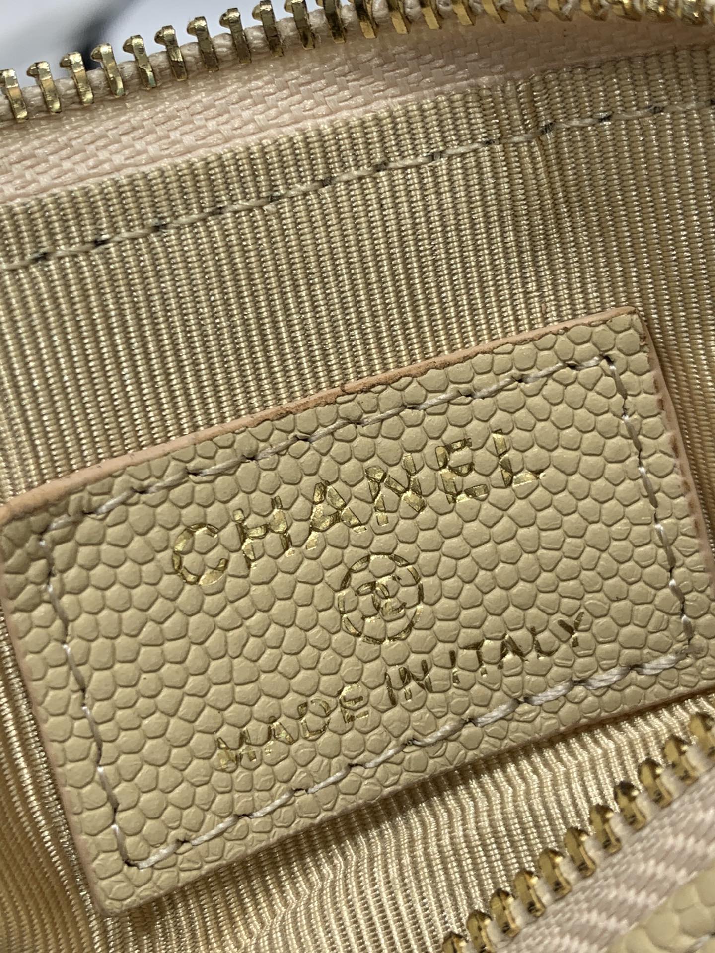 小香家-19系列 經典皮革拉鍊零錢包 黃色