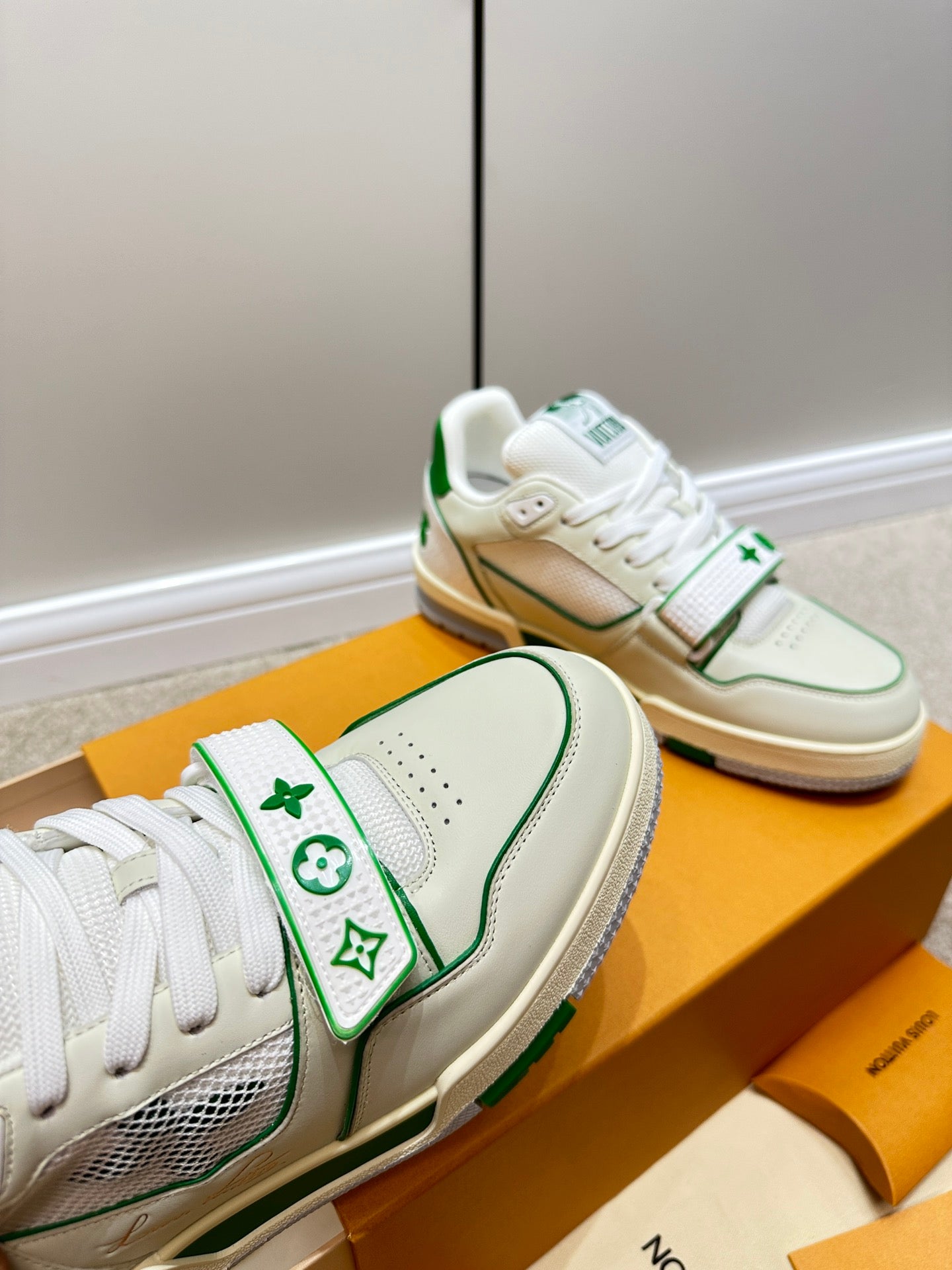路L家-Trainer 運動鞋 白綠色