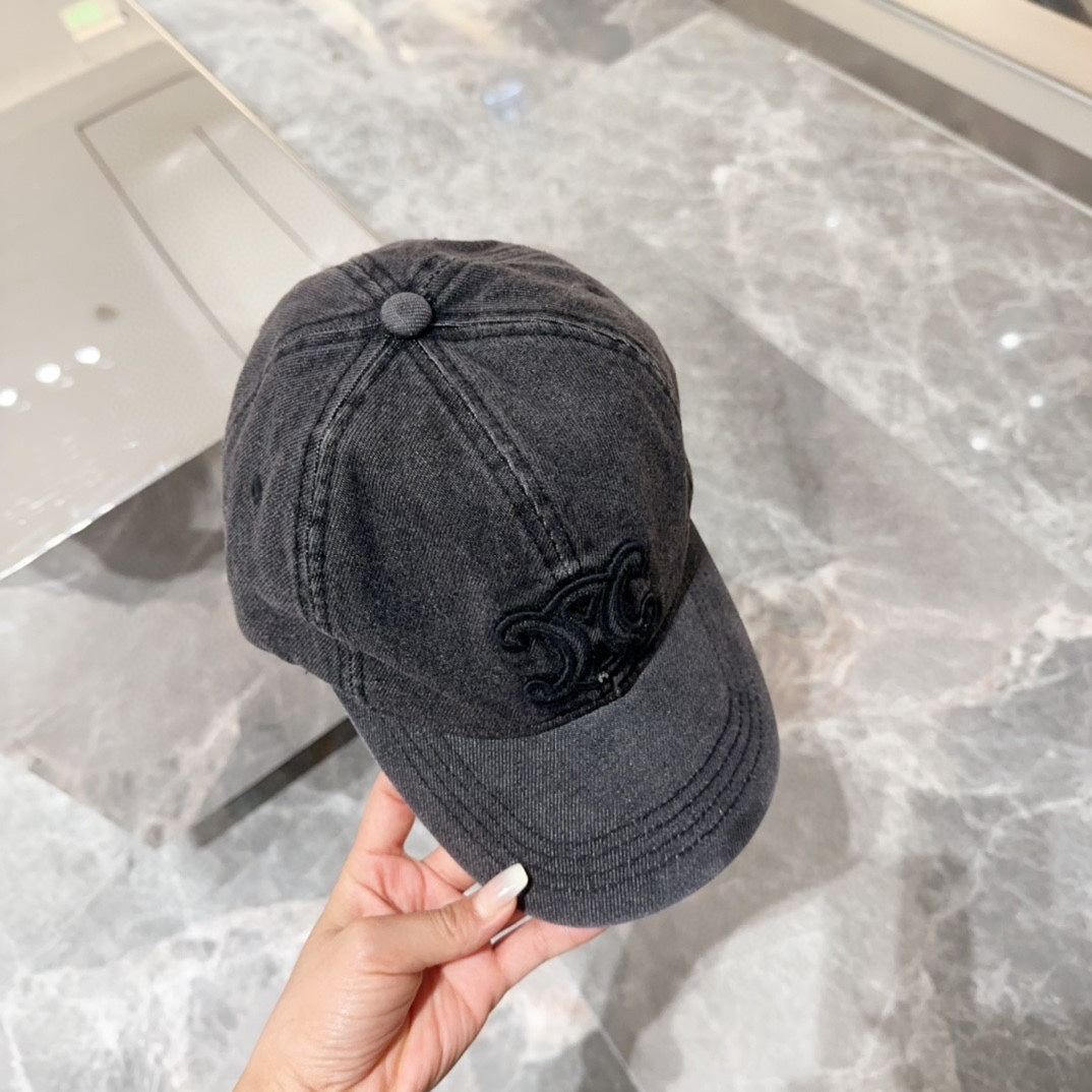 賽C家-新款水洗刺繡Logo棒球帽 黑色