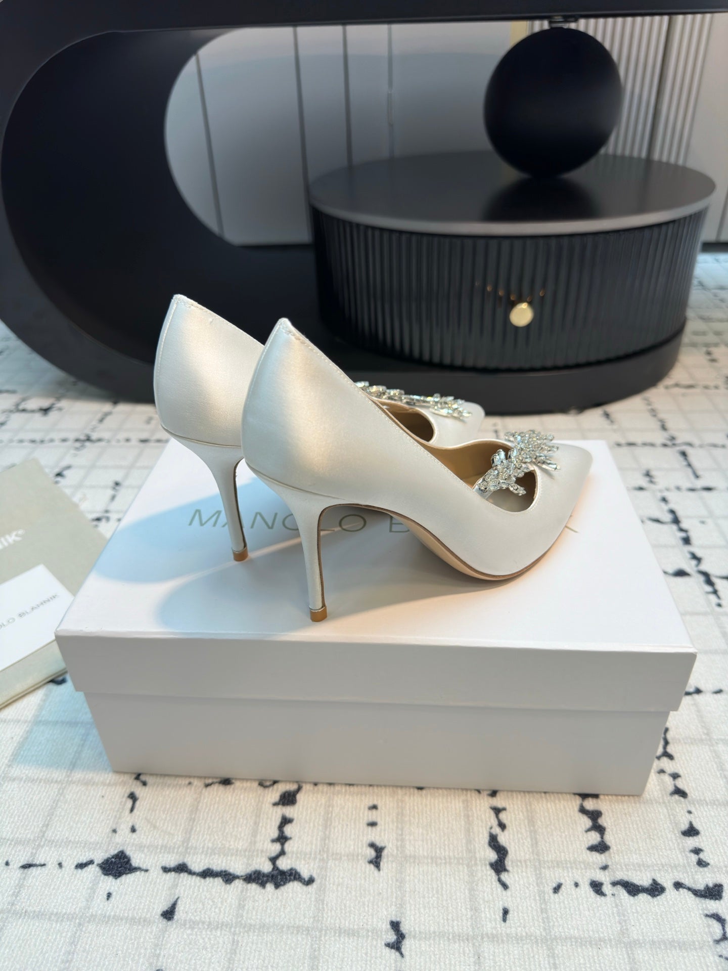 Manolo Blahnik-2024 高跟鞋 白色
