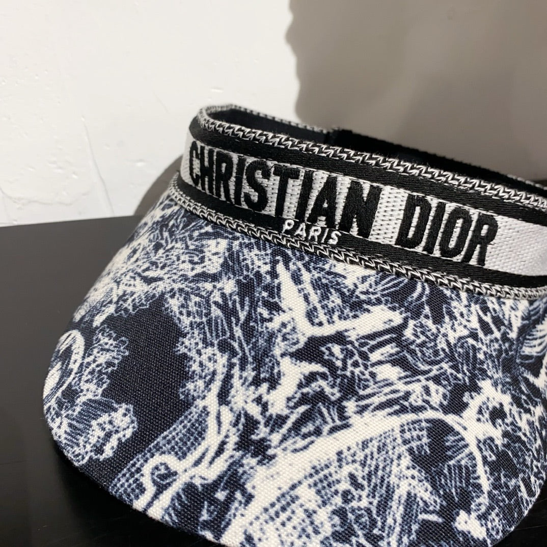 迪D家-爆款刺繡遮陽帽 黑字母