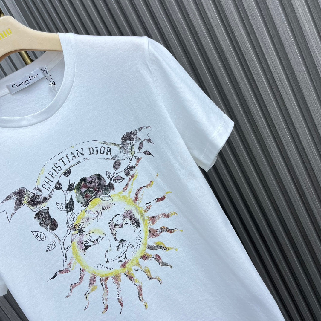 迪D家-2403 24新品上架圓領太陽印花TEE 白色