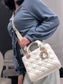 迪D家-Lady dior myABC 羊皮白色金扣 小號