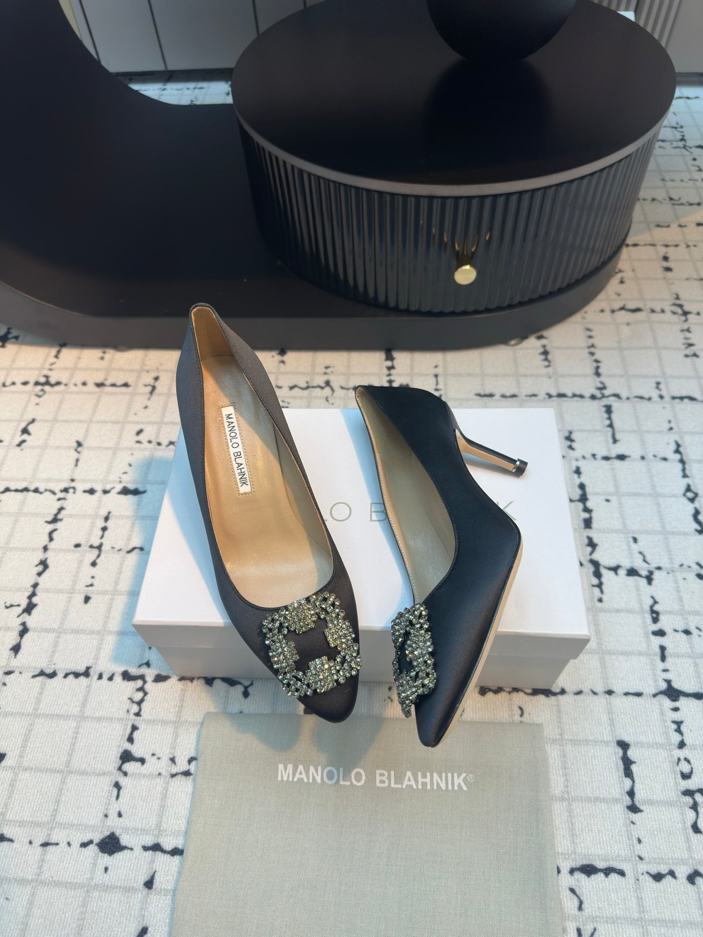 Manolo Blahnik-2024 高跟鞋 深灰色