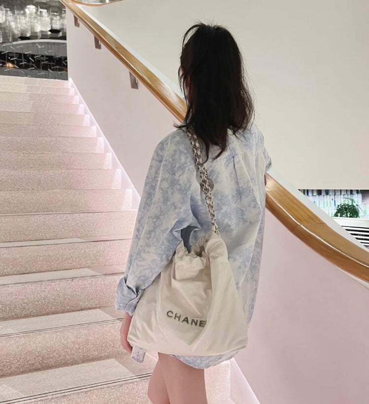 小香家-22BAG 小號 白色 上身圖
