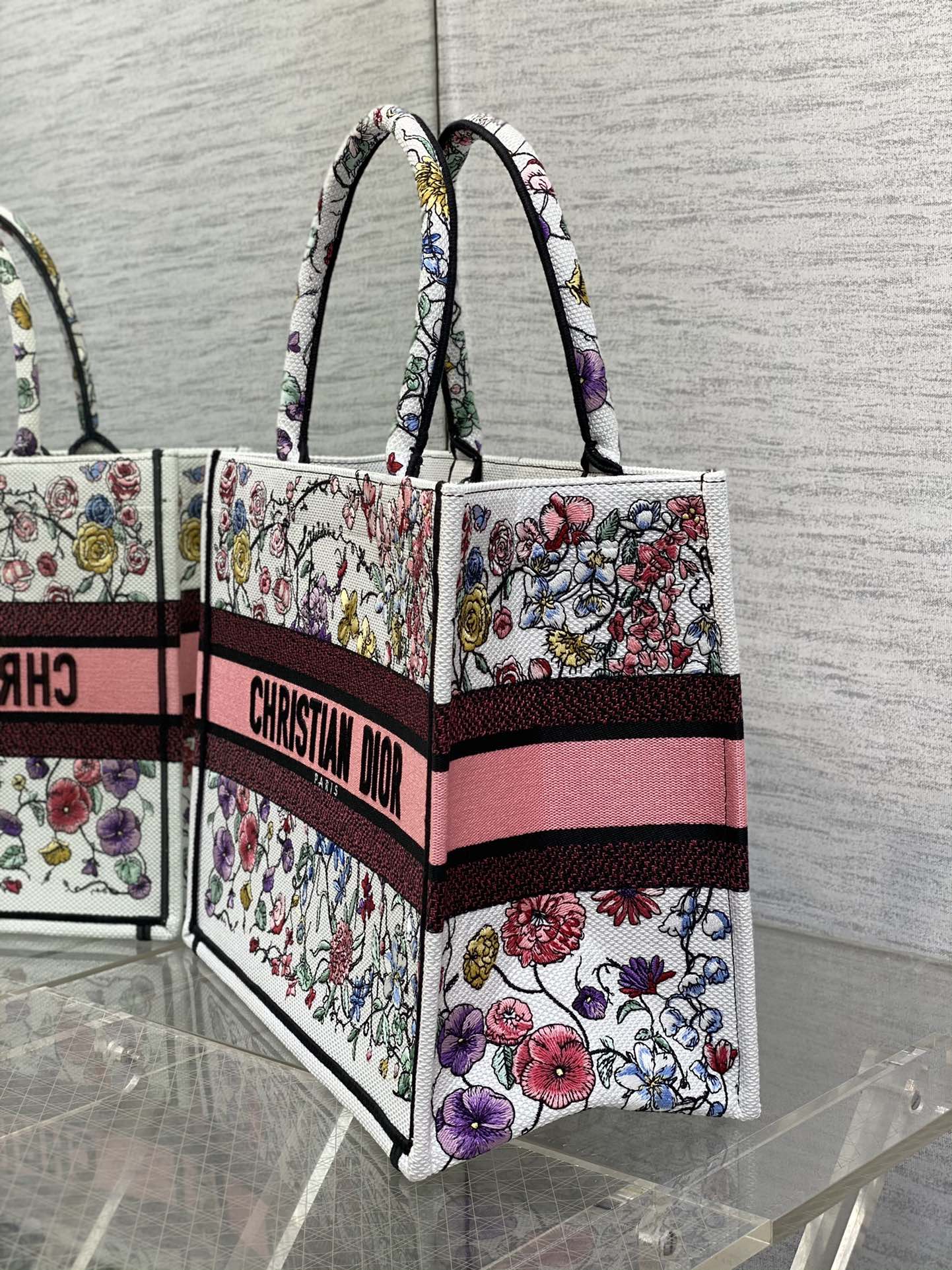 迪D家-Book Tote 2023春夏系列 浪漫花刺繡粉色 中號