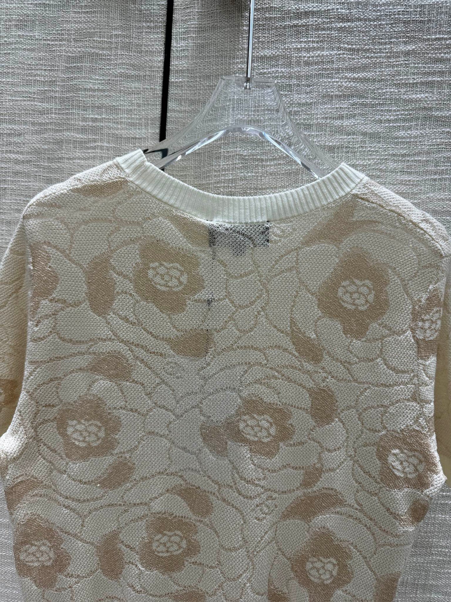 小香家-2403 山茶花針織短袖 白色