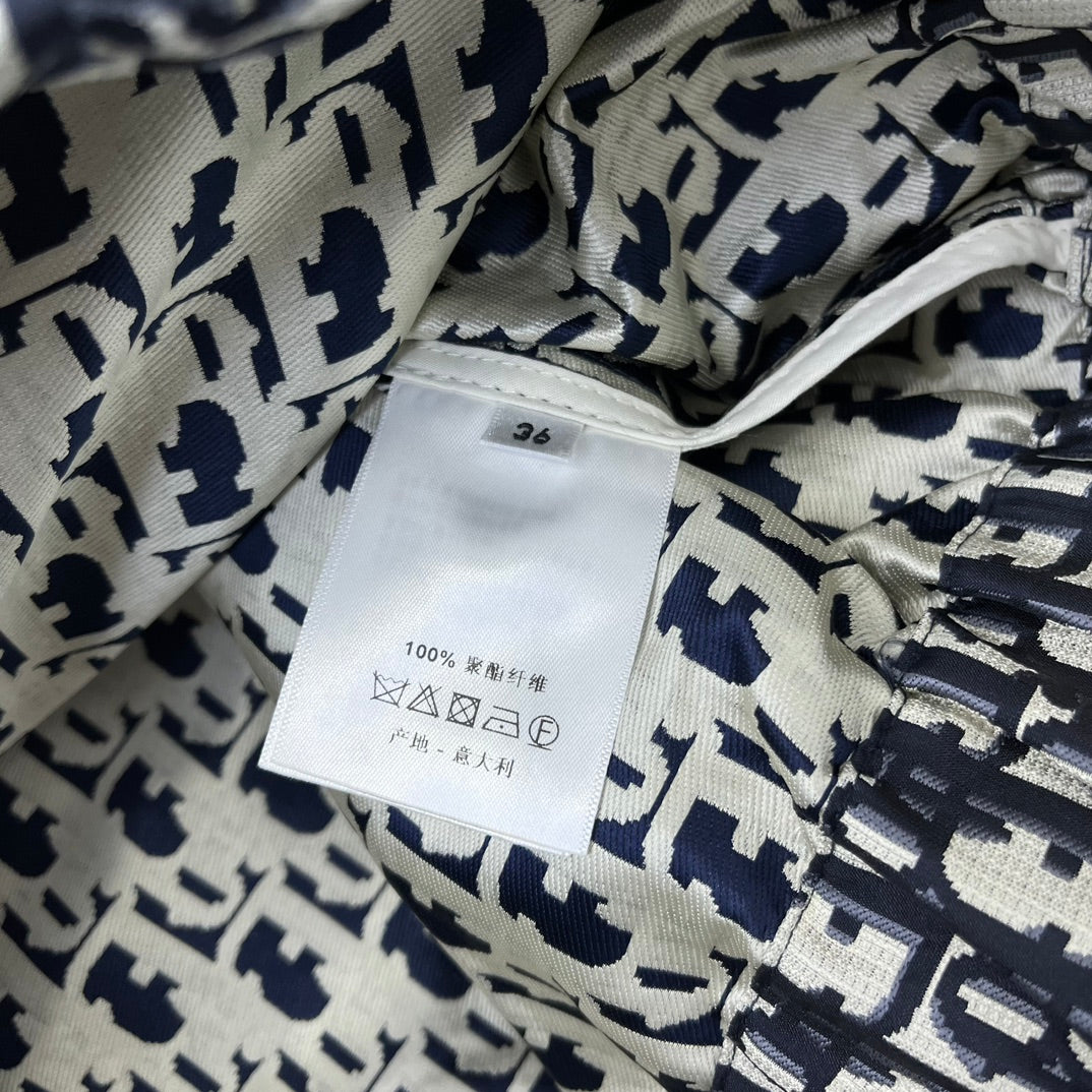 迪D家-2403 24新品上架提花衝鋒外套