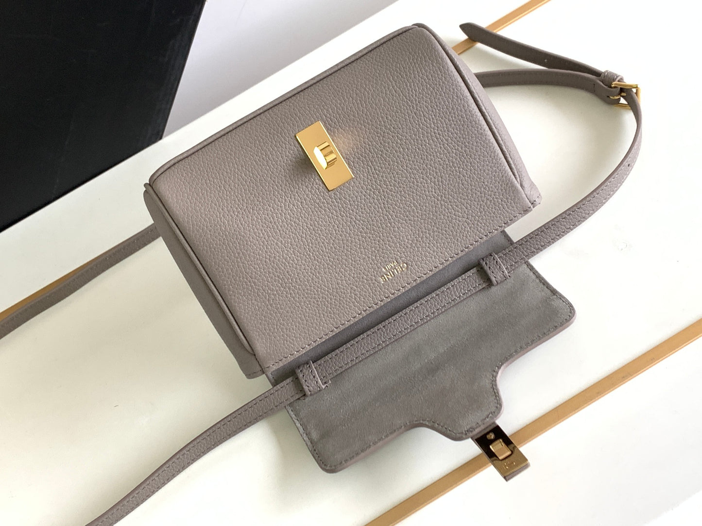 賽C家-2023春季新款 mini soft 16 粒面牛皮革手袋 灰色