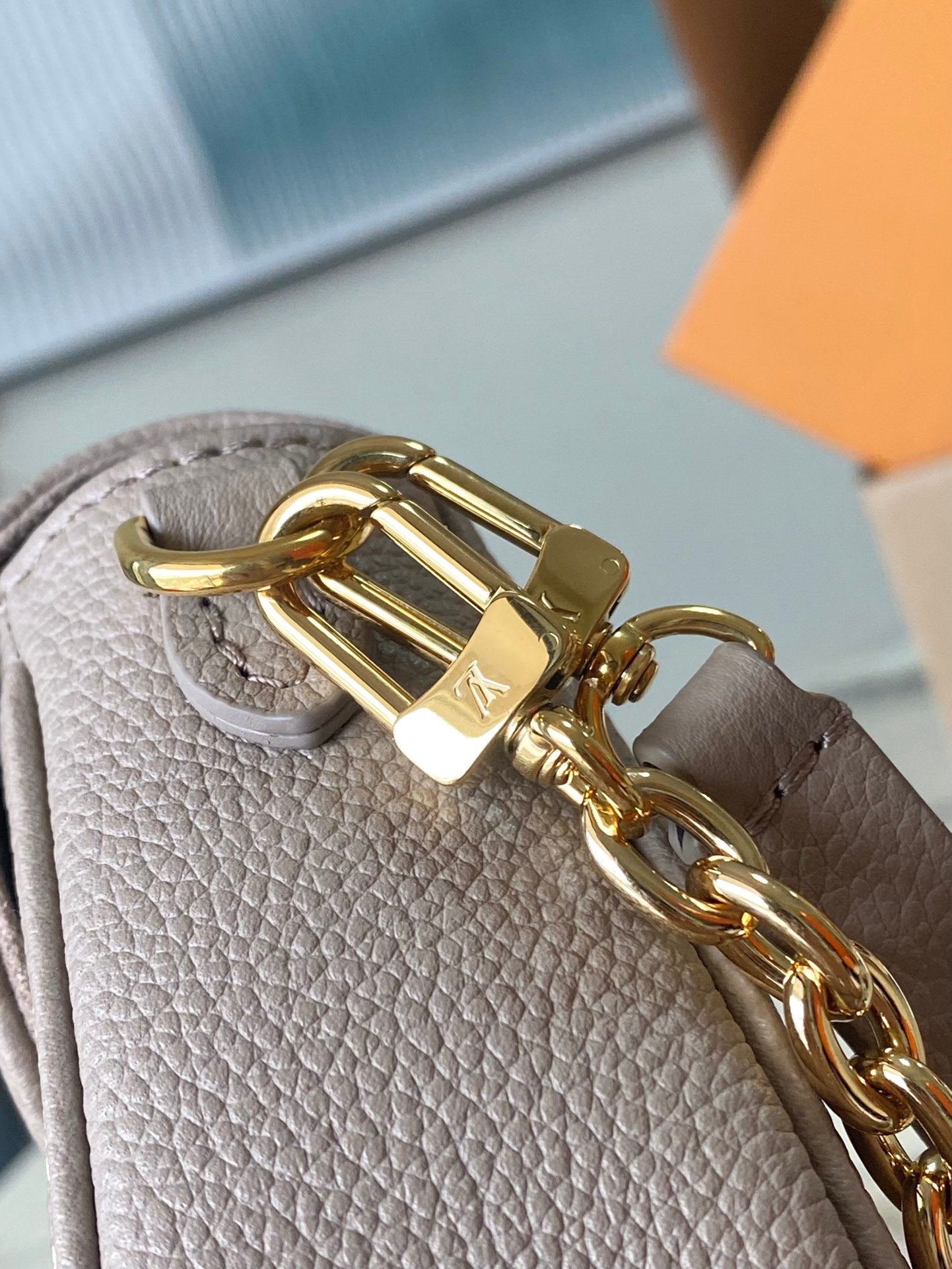 M82211 路L家-Wallet On Chain Ivy 杏色