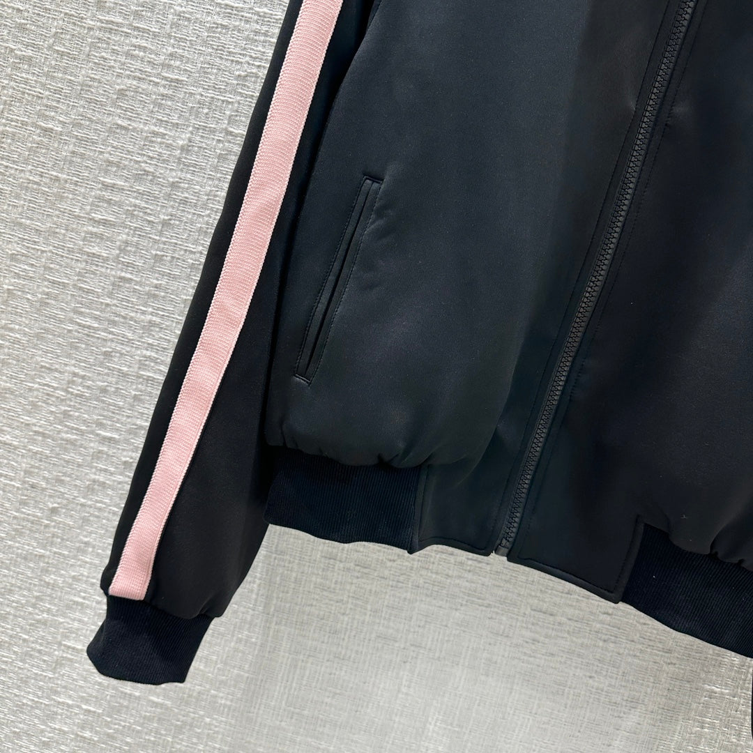 賽C家-2403 24早春新品粉條拼邊黑色學院風套裝